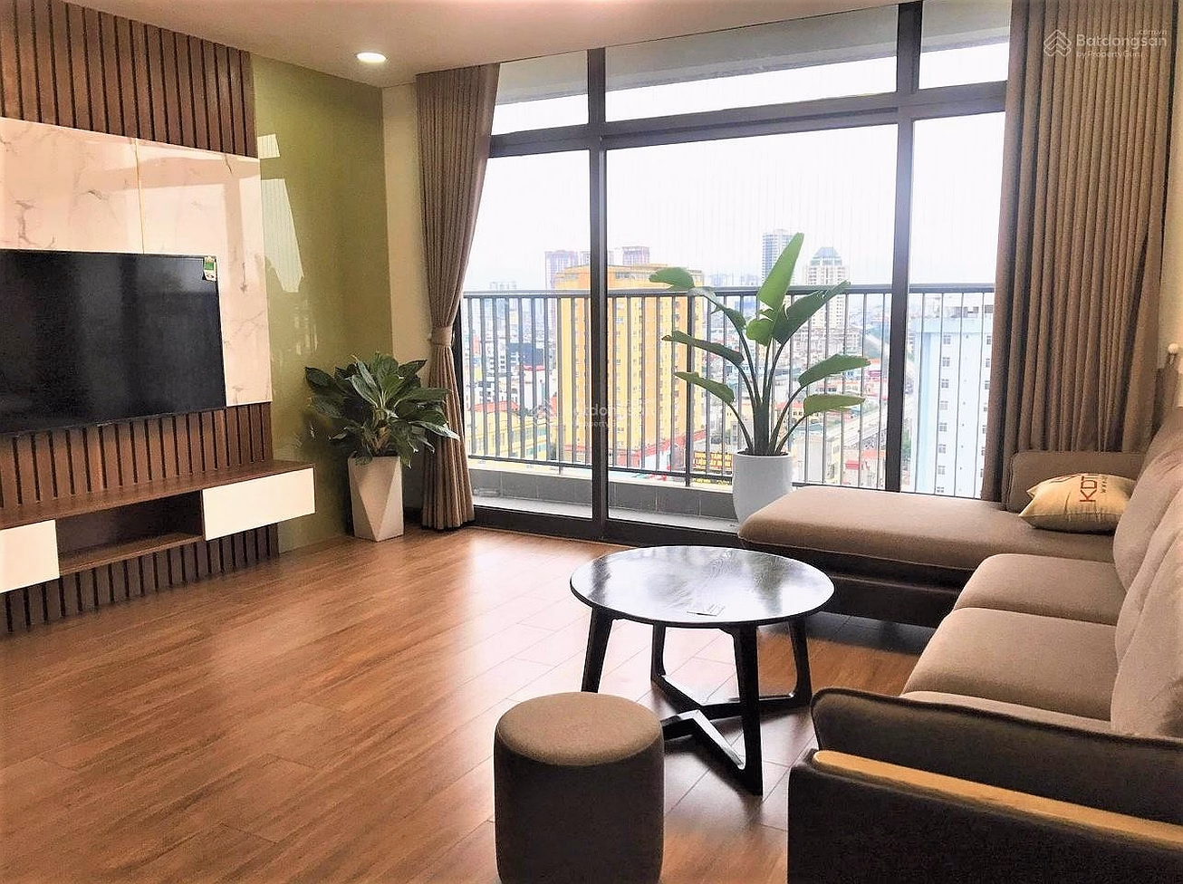 Selling Golden Park Apartment - No. 2 Pham Van Bach, 131m², 3 bedrooms - 0975 118 ***