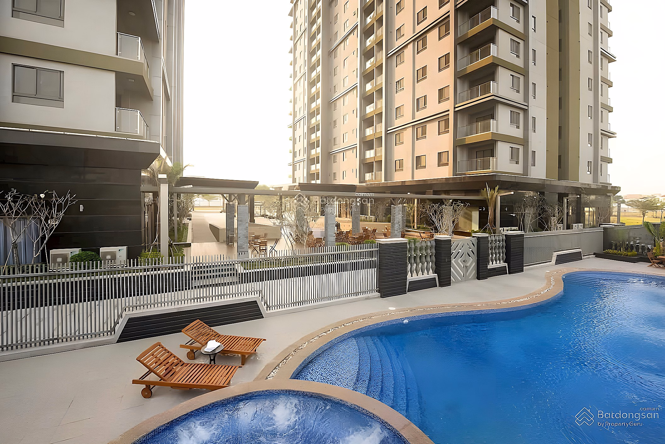 Dieu Thu owns a full line of Docklands Saigon apartment blocks with diverse areas and extremely good prices