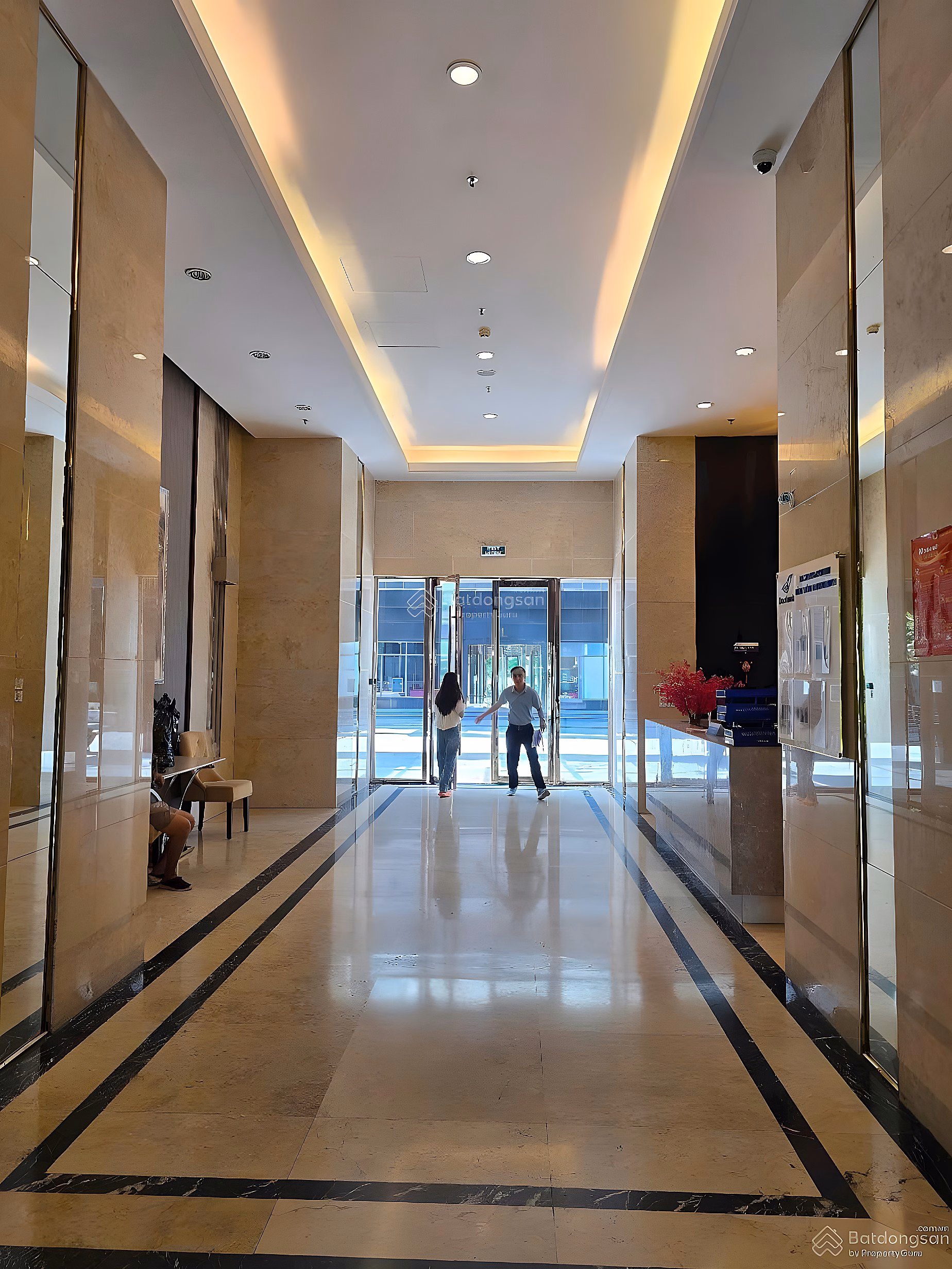 Dieu Thu owns a full line of Docklands Saigon apartment blocks with diverse areas and extremely good prices