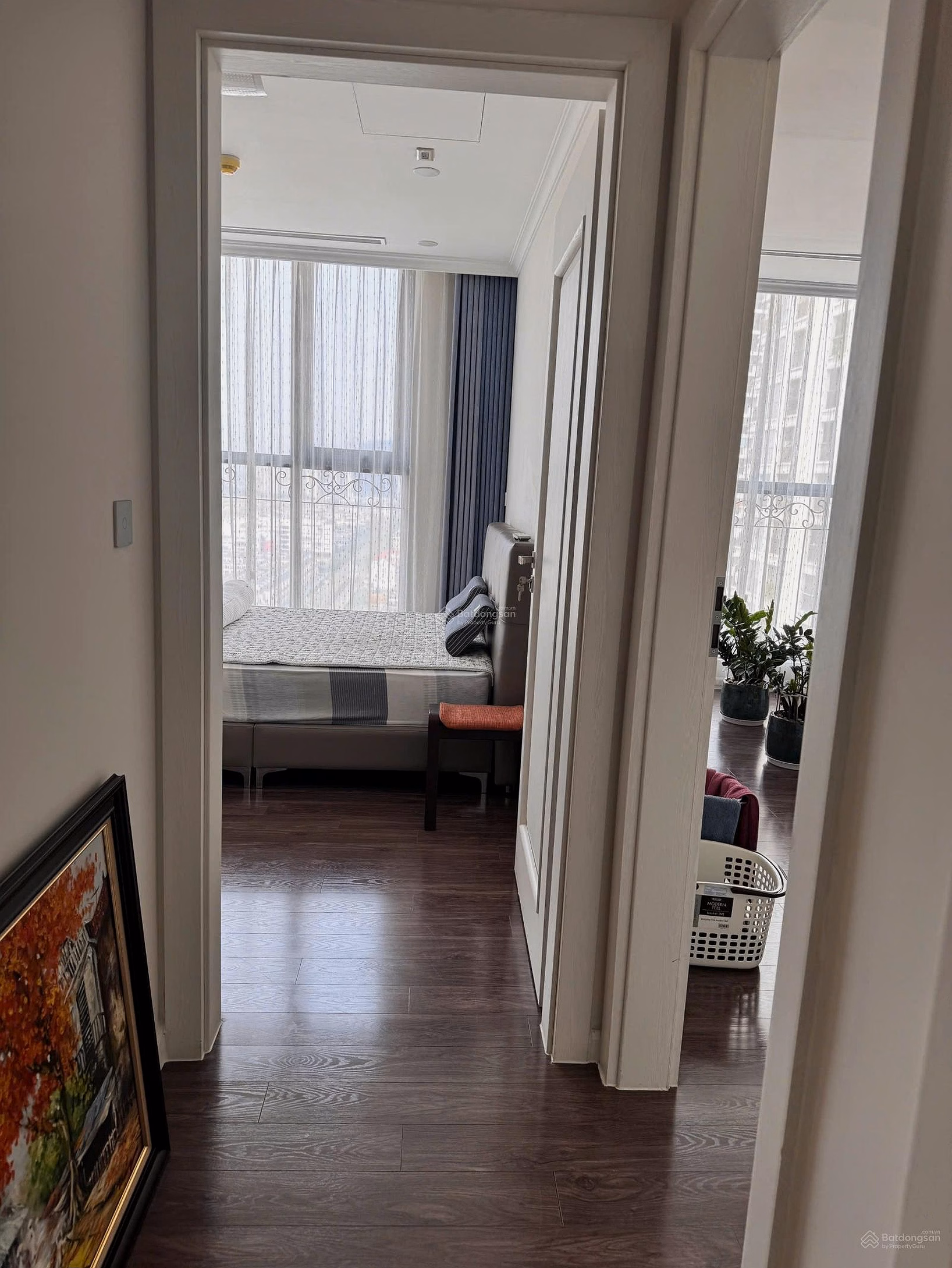 Selling corner apartment at Sunshine Riverside Phu Thuong, 91m2, 3N, full furniture, long-term registration, 8.8 billion including fees