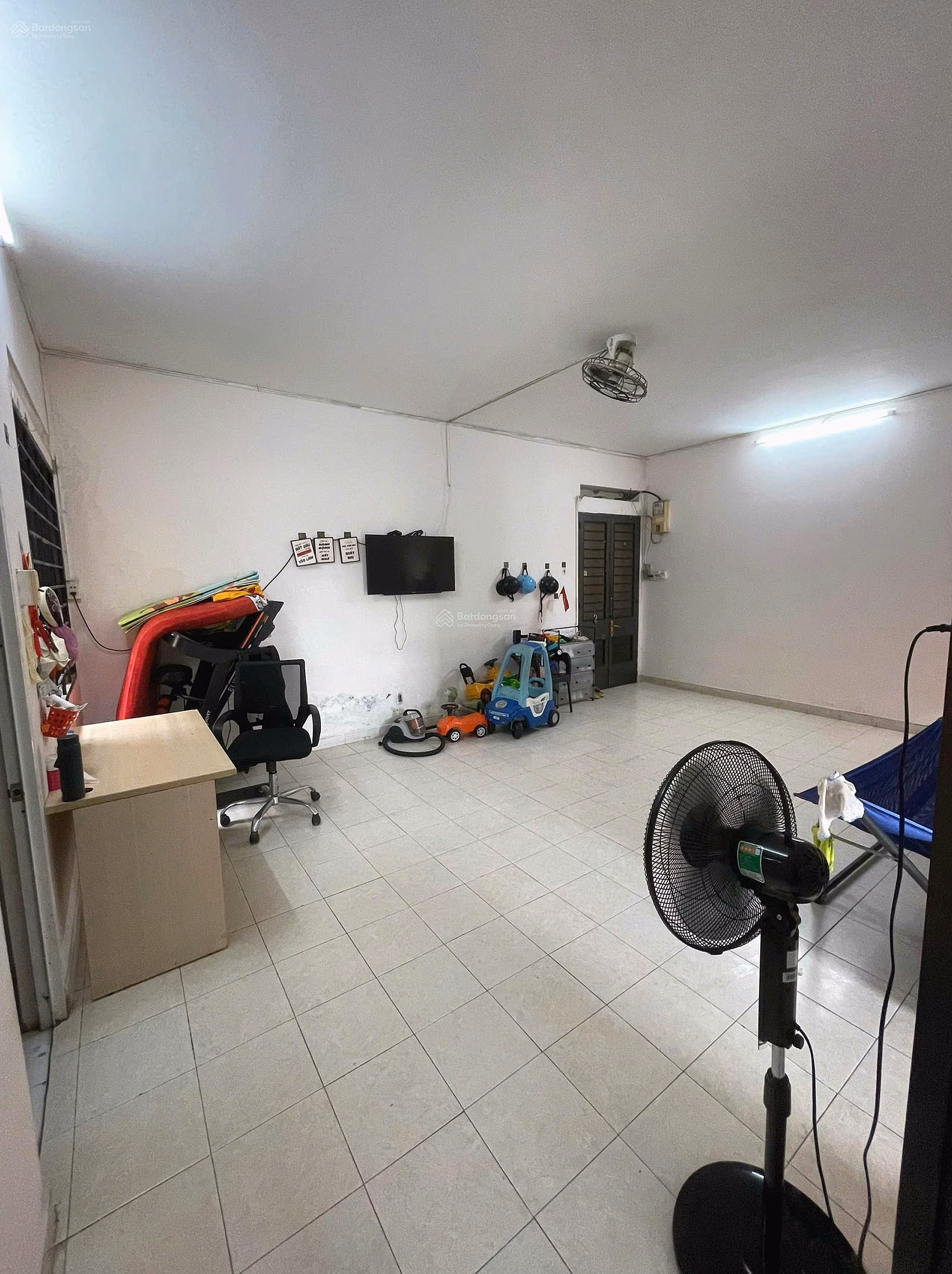 Discount 100 million, owner needs to sell CC Son Ky - Tan Phu - 2 bedrooms + 2 bathrooms - separate pink book - 72m2 - right away at AEON