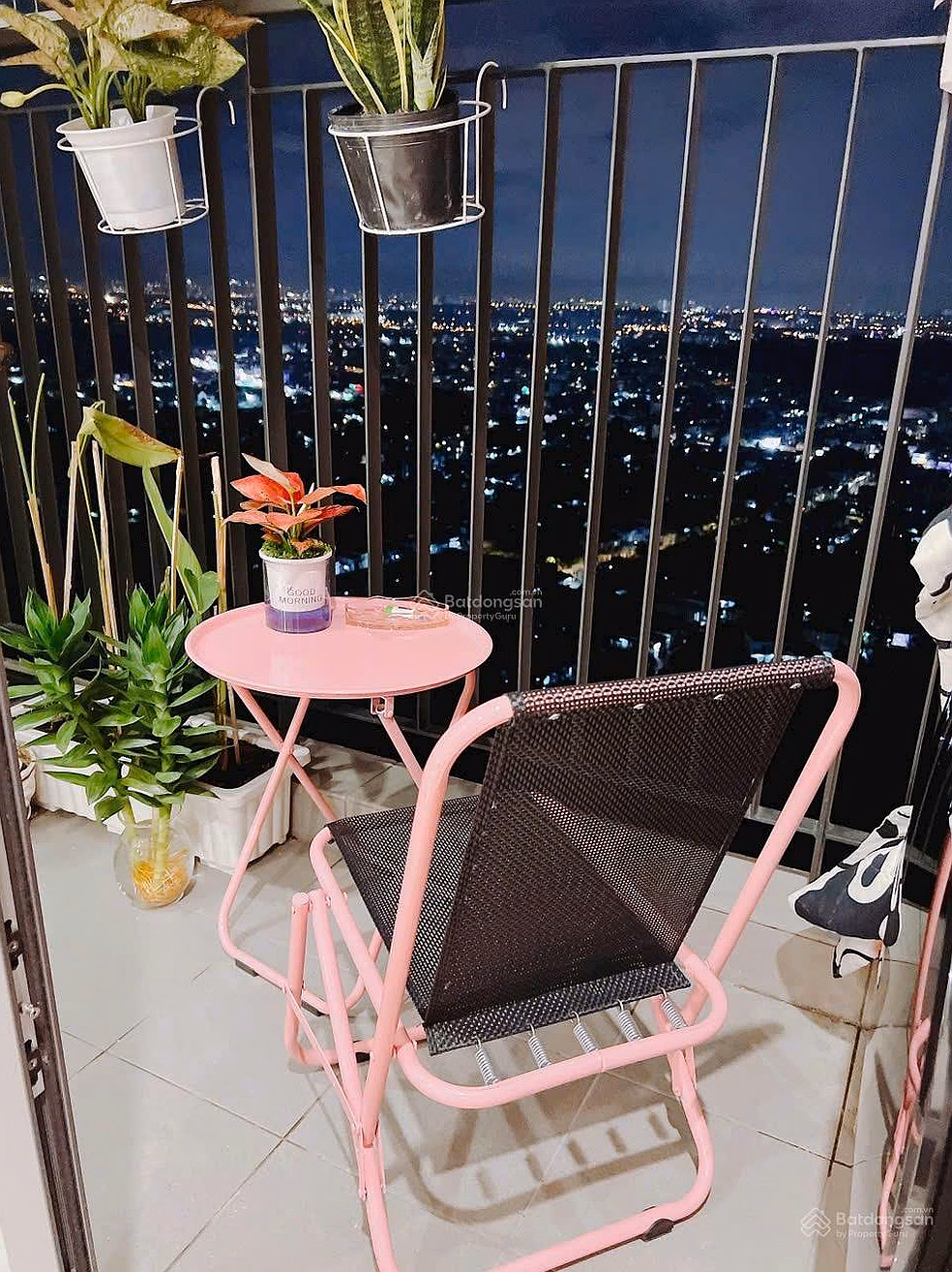 Cut loss 1 bedroom + 47m² apartment, Origami Vinhomes Grand Park - pink book ready - furnished - price only 2.35 billion