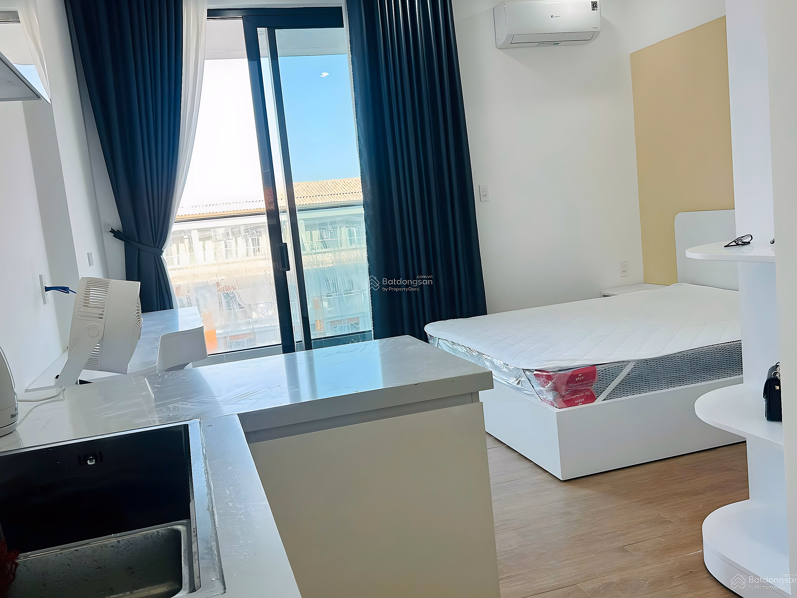 STUDIO THE PONTE FOR RENT WITH VIEW OF HAN RIVER + DRAGON BRIDGE***