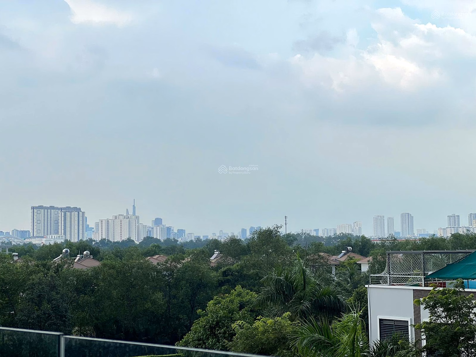 Selling 72m2 apartment in Mizuki Park, cool direction, new house
