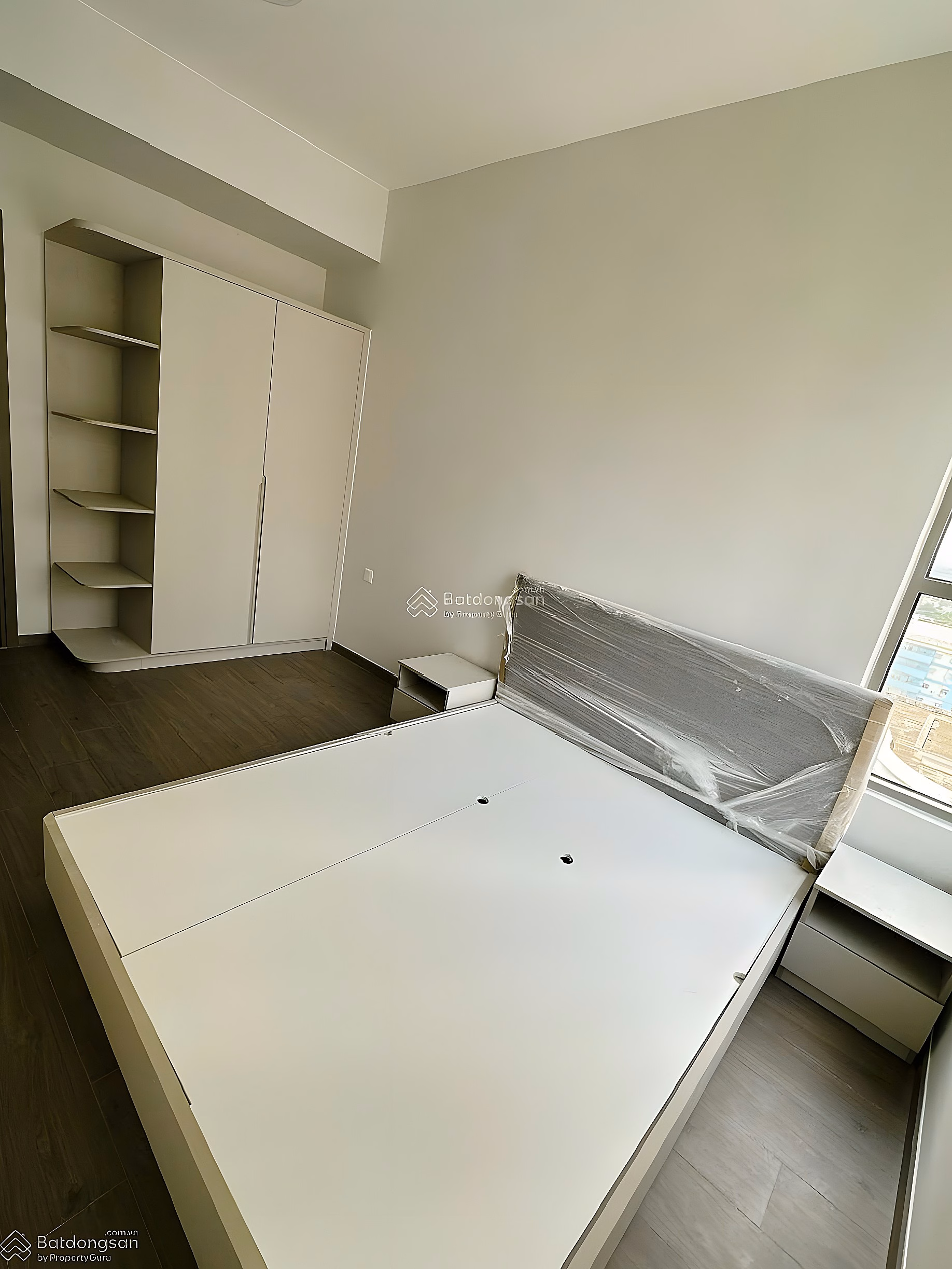 Westgate Apartment - Corner apartment 69m² with cool outside view - Urgent sale price 302 - Book ready to transfer immediately