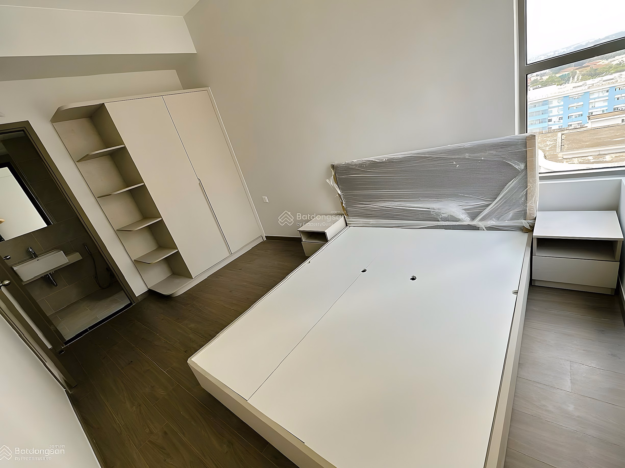 Westgate Apartment - Corner apartment 69m² with cool outside view - Urgent sale price 302 - Book ready to transfer immediately