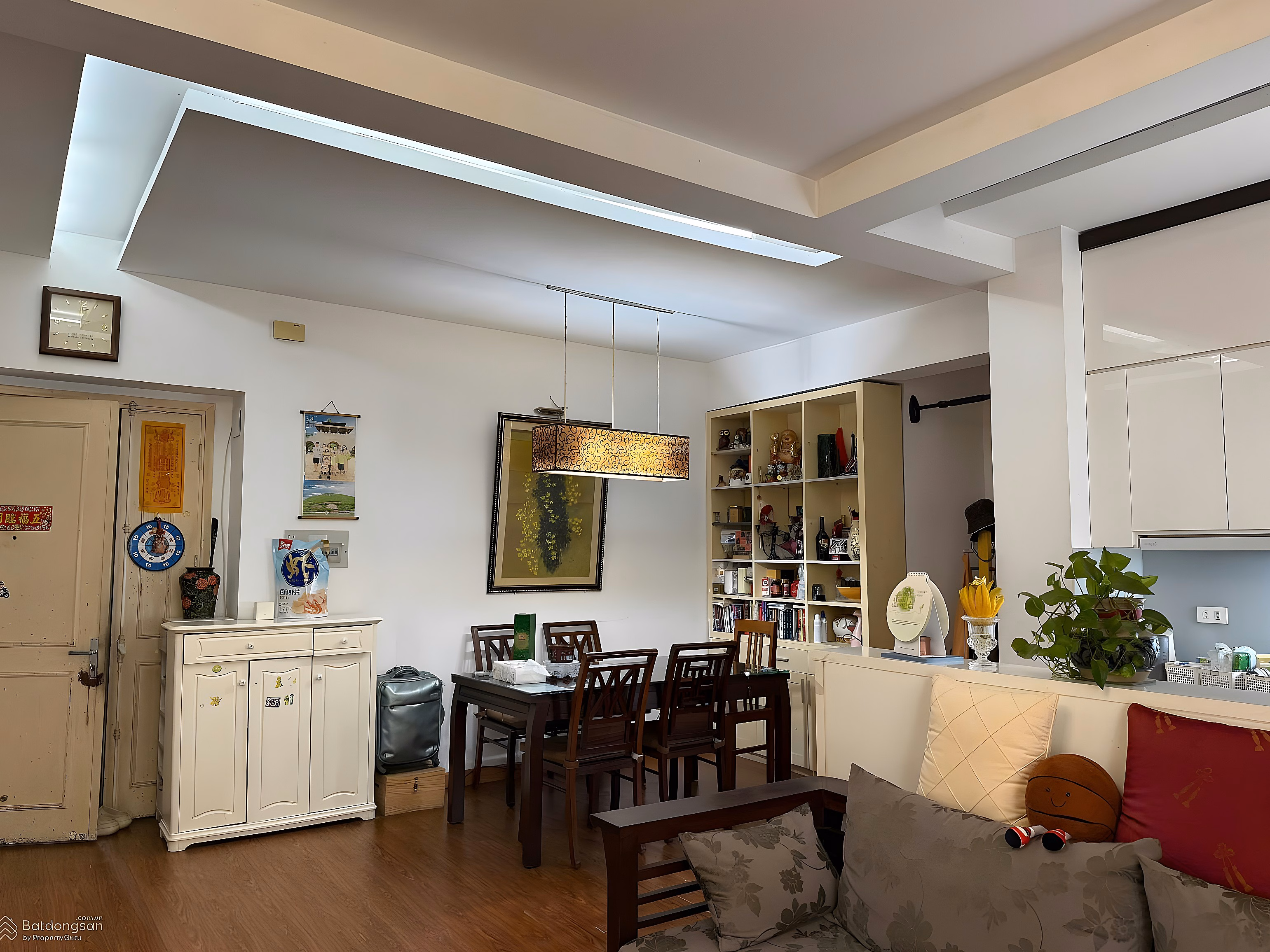 Apartment for sale at 10 Hoa Lu, 11.5 billion, 96m2, 3 bedrooms, 2 bathrooms, Hoa Lu apartment building, Hai Ba Trung district, Hanoi