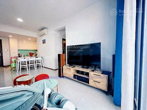 Selling 2-bedroom apartment at good price at One Verandah