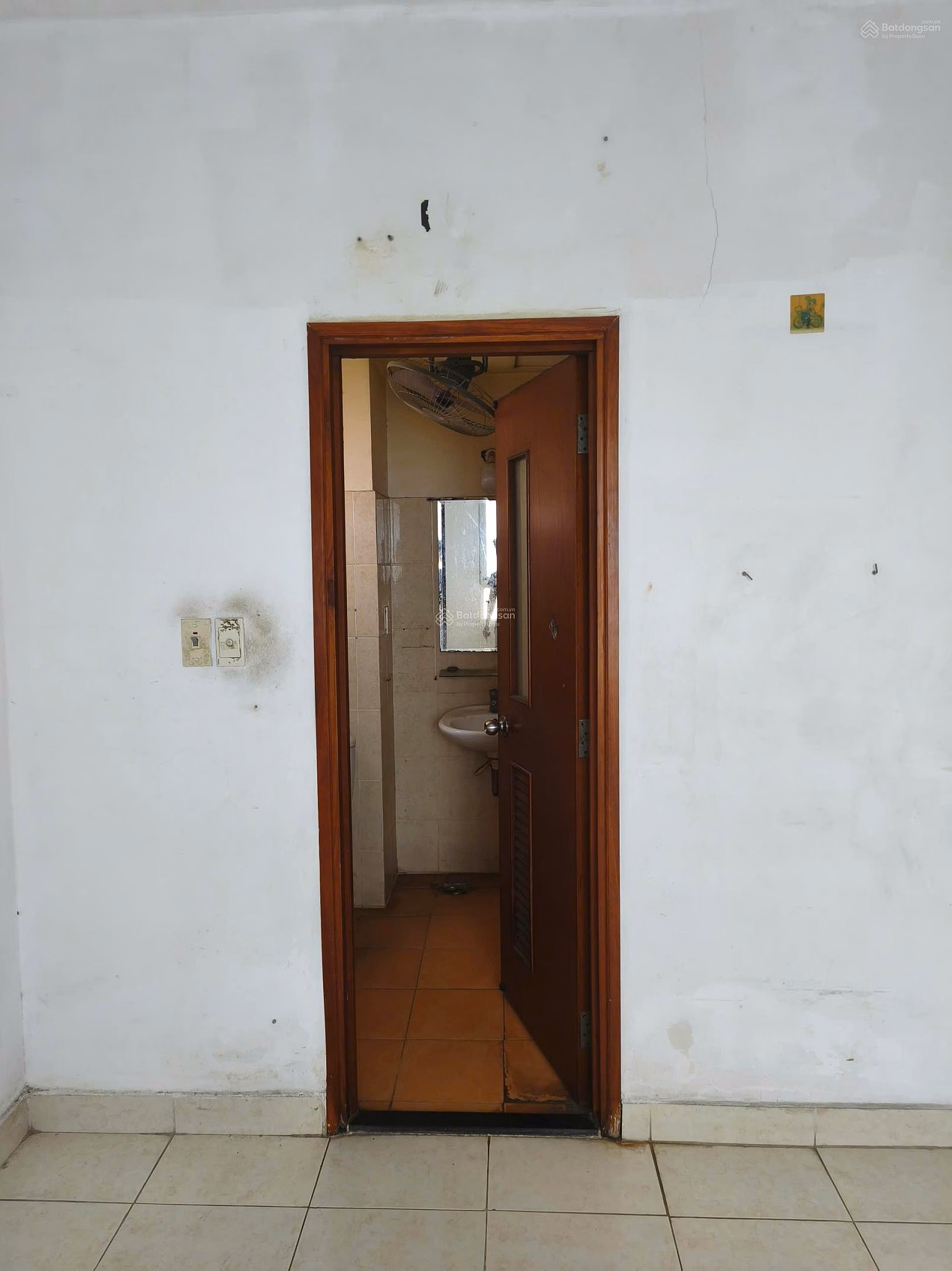 Urgent sale of Conic Southeast Asia apartment Area: 70m2 Design 2 bedrooms - 2 bathrooms