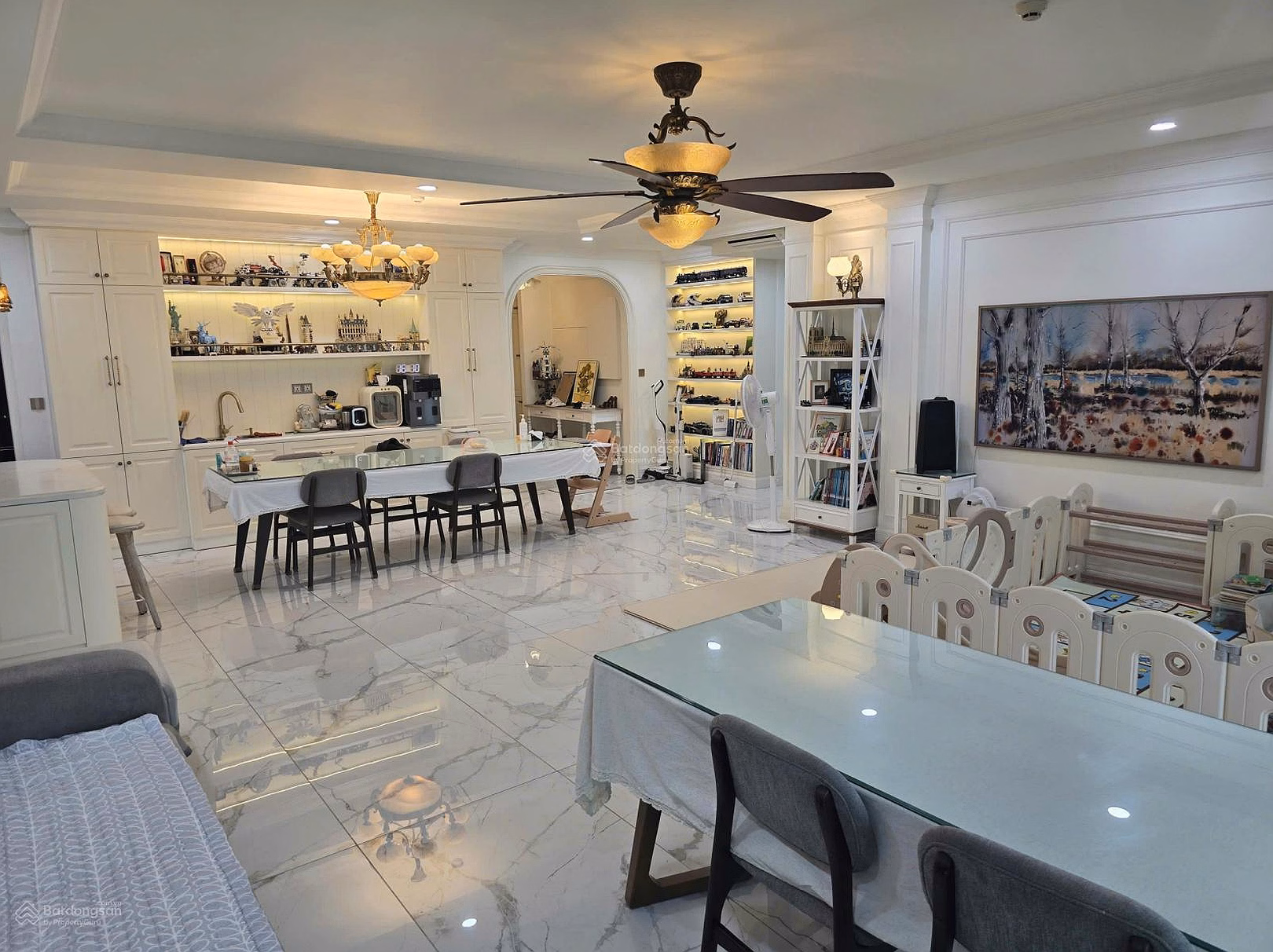 4-bedroom apartment for rent, 218m2, direct river view at Feliz En Vista luxury apartment District 2
