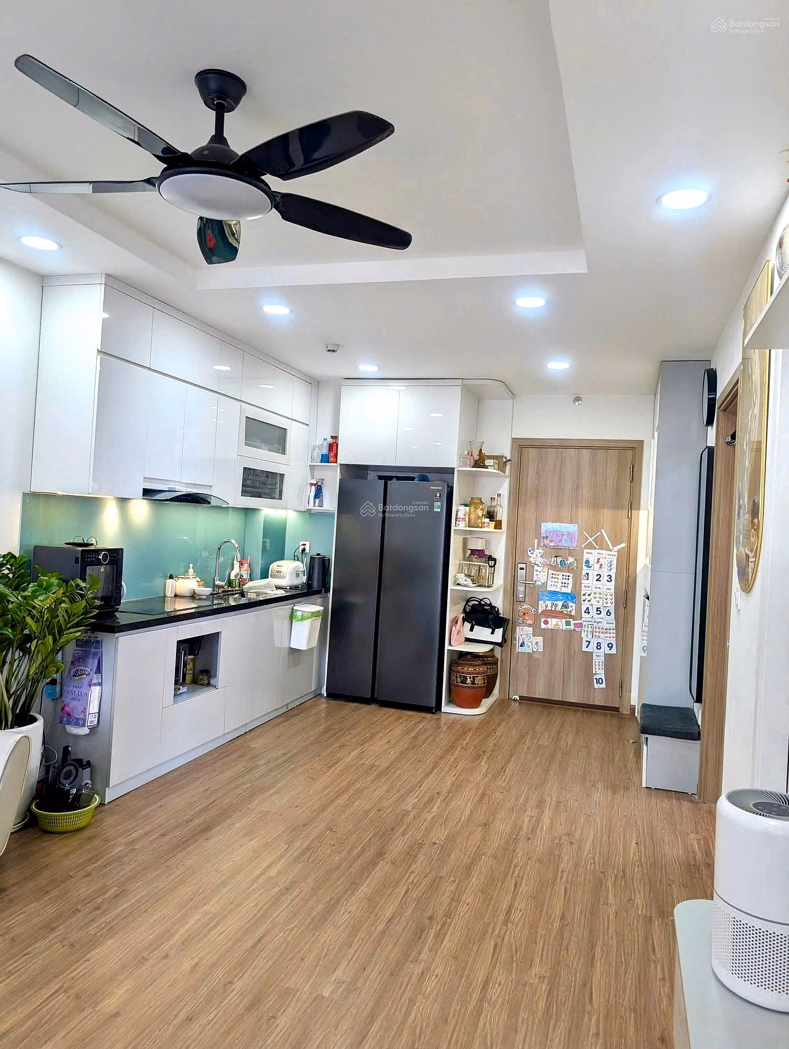 Selling 2 bedroom, 1 bathroom apartment at Le Grand Jardin Sai Dong, price 4.75 billion, 54m2