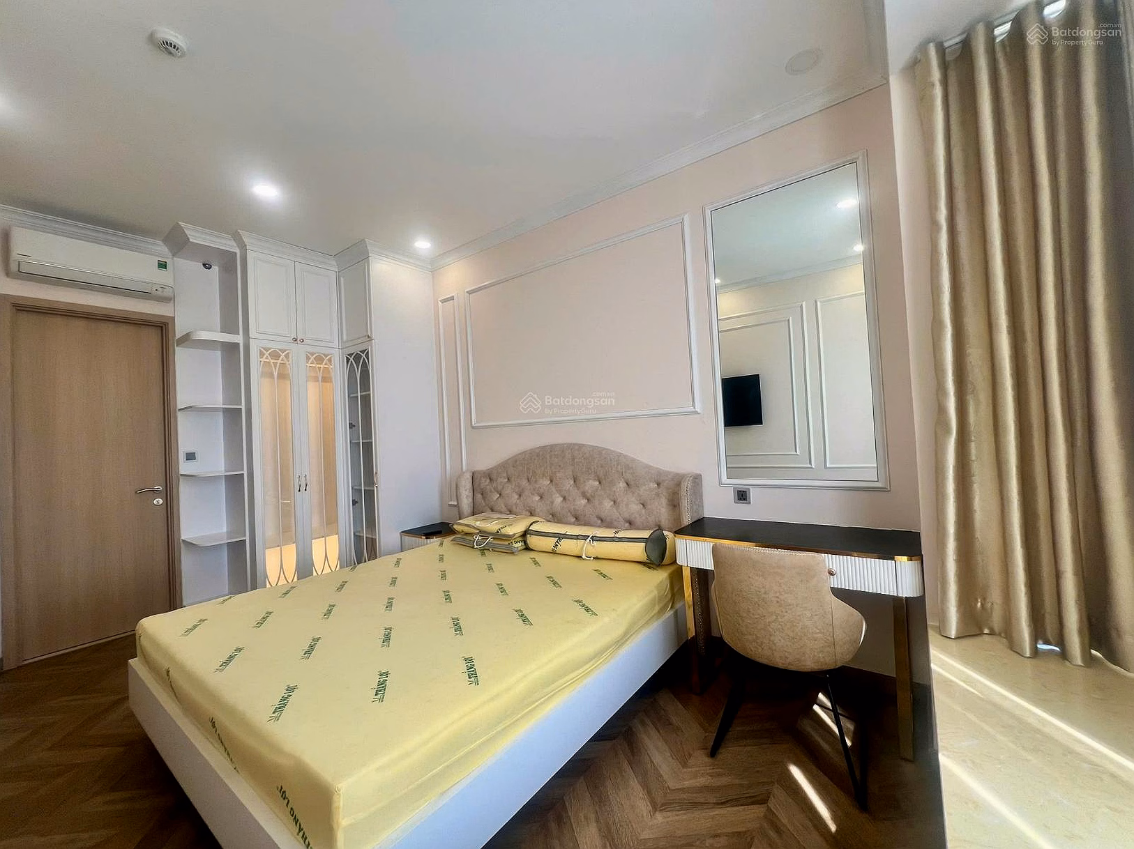 Hot! Super good price Midtown 2 bedrooms fully furnished only 9.1 billion Contact Lan 0906 743 ***