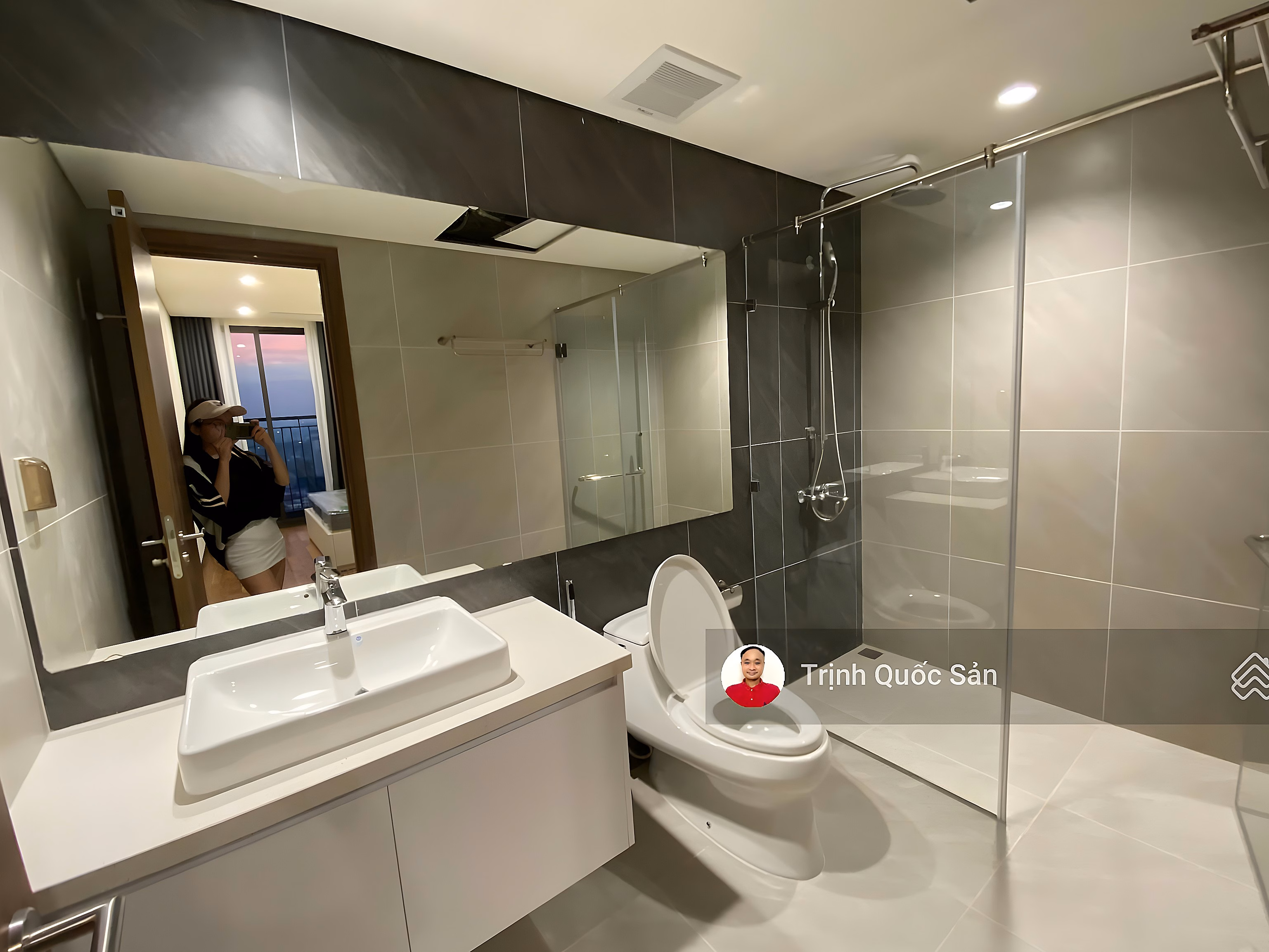 We have many Mipec Rubik 360 apartments for rent, 2 - 3 - 4 bedrooms, fully furnished, from 16 million. LH O/971,342.965