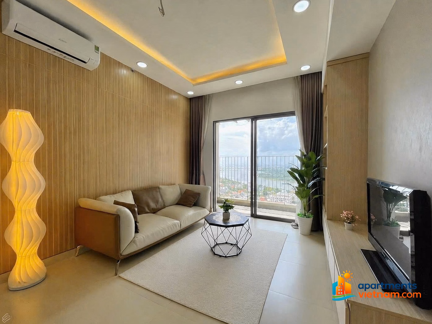 Selling 3-bedroom corner apartment in Masteri Thao Dien, T5 tower, river & park view, next to Metro