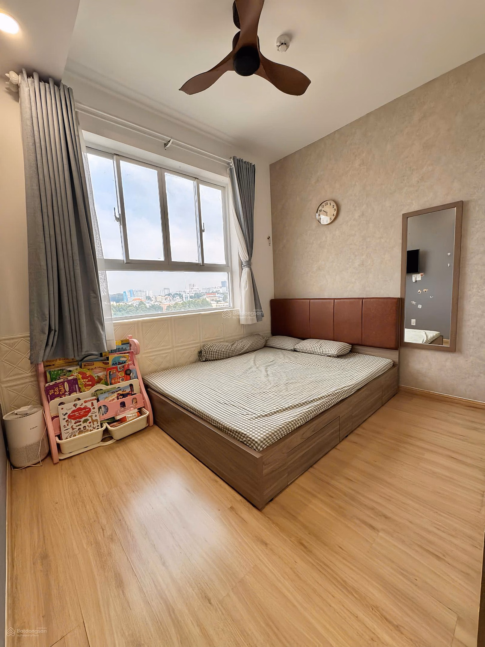 2 bedroom, 2 bathroom apartment, area 67m², new house, 4.3 billion negotiable