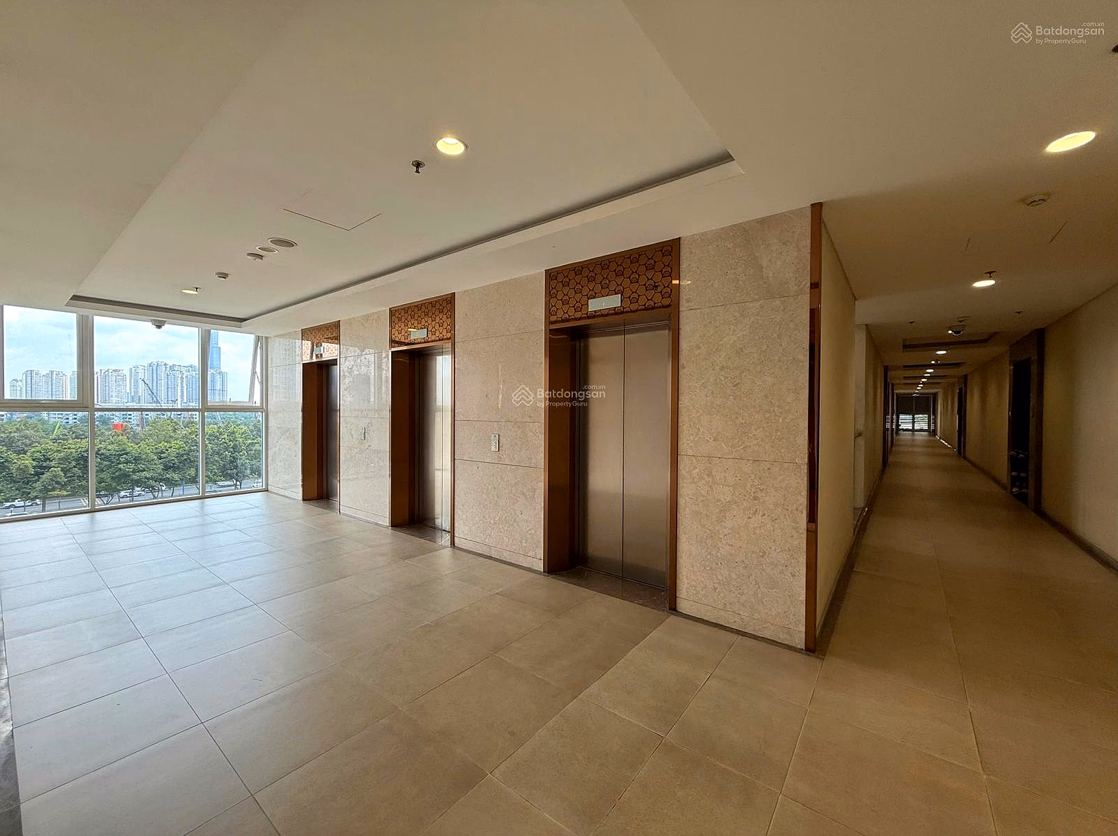 Smart owner SELLS SARINA apartment 2Bn2W - 90M² - 16.2 billion all in. Contact Lyly 0931 874 ***