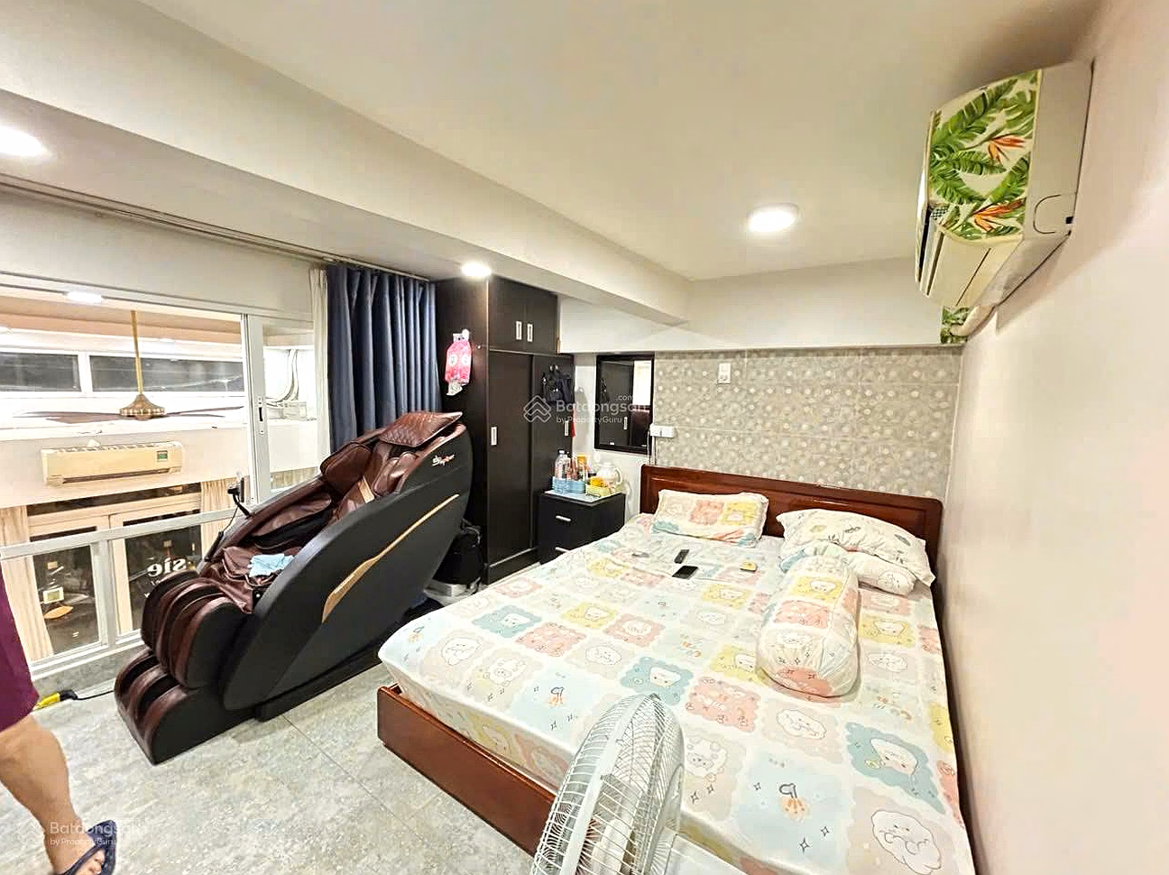 6.2 billion - 105.99m2 - Ground floor Tran Hung Dao Apartment P7 Q5 3 bedrooms SHR near Dong Khanh Restaurant supporting NH