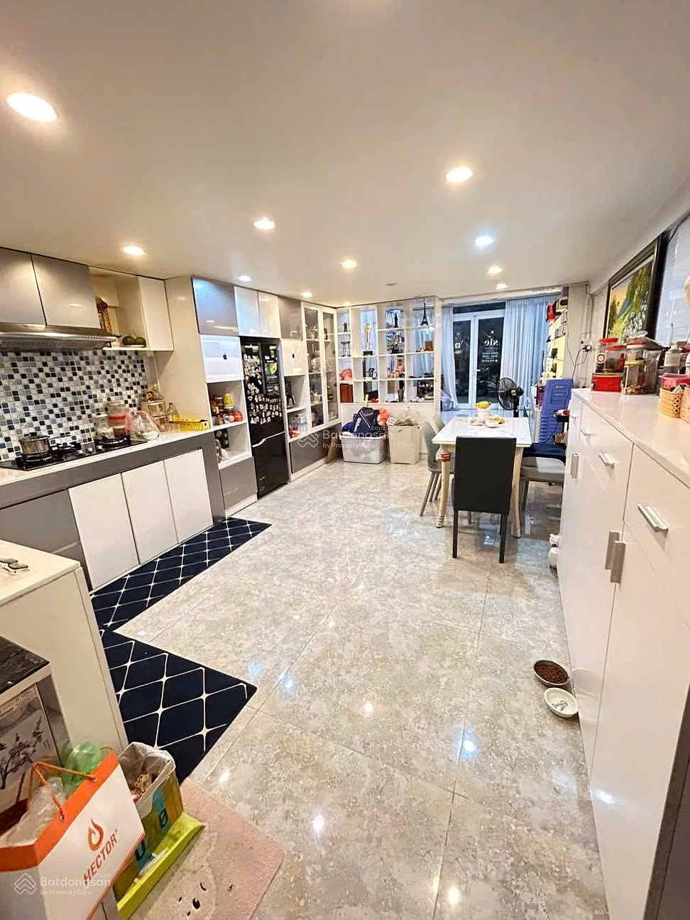6.2 billion - 105.99m2 - Ground floor Tran Hung Dao Apartment P7 Q5 3 bedrooms SHR near Dong Khanh Restaurant supporting NH