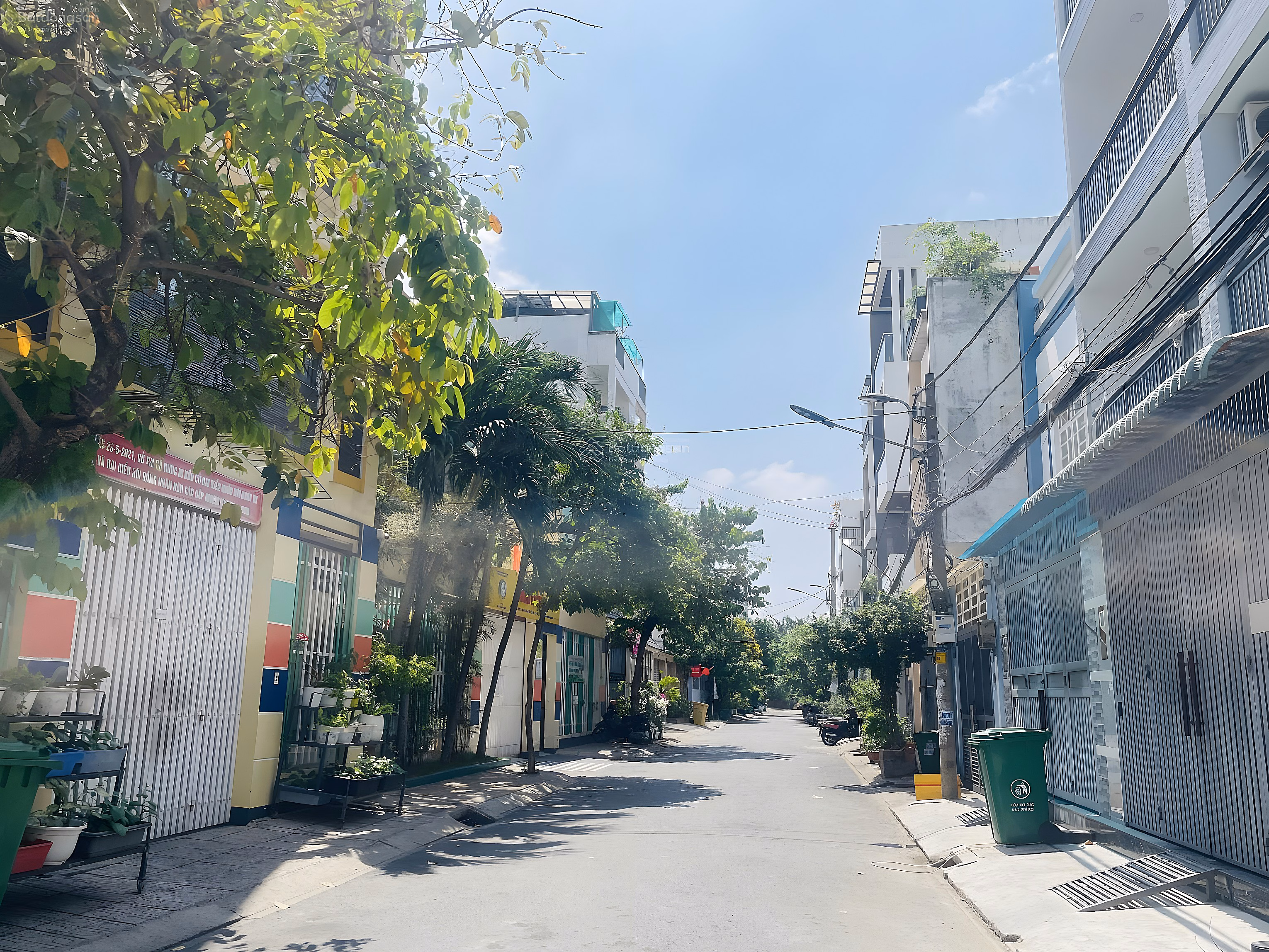 OWNER SENDS LAND LOT 37 HIEP BINH STREET - 8M ROAD WITH SIDEWALK - HIGH RISE CONSTRUCTION