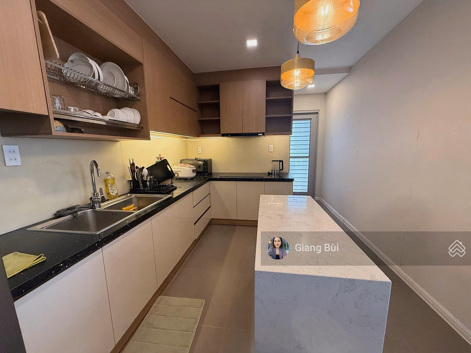 Urgent sale of Scenic Valley apartment 107m2, very good price, true commitment*** Ms Giang