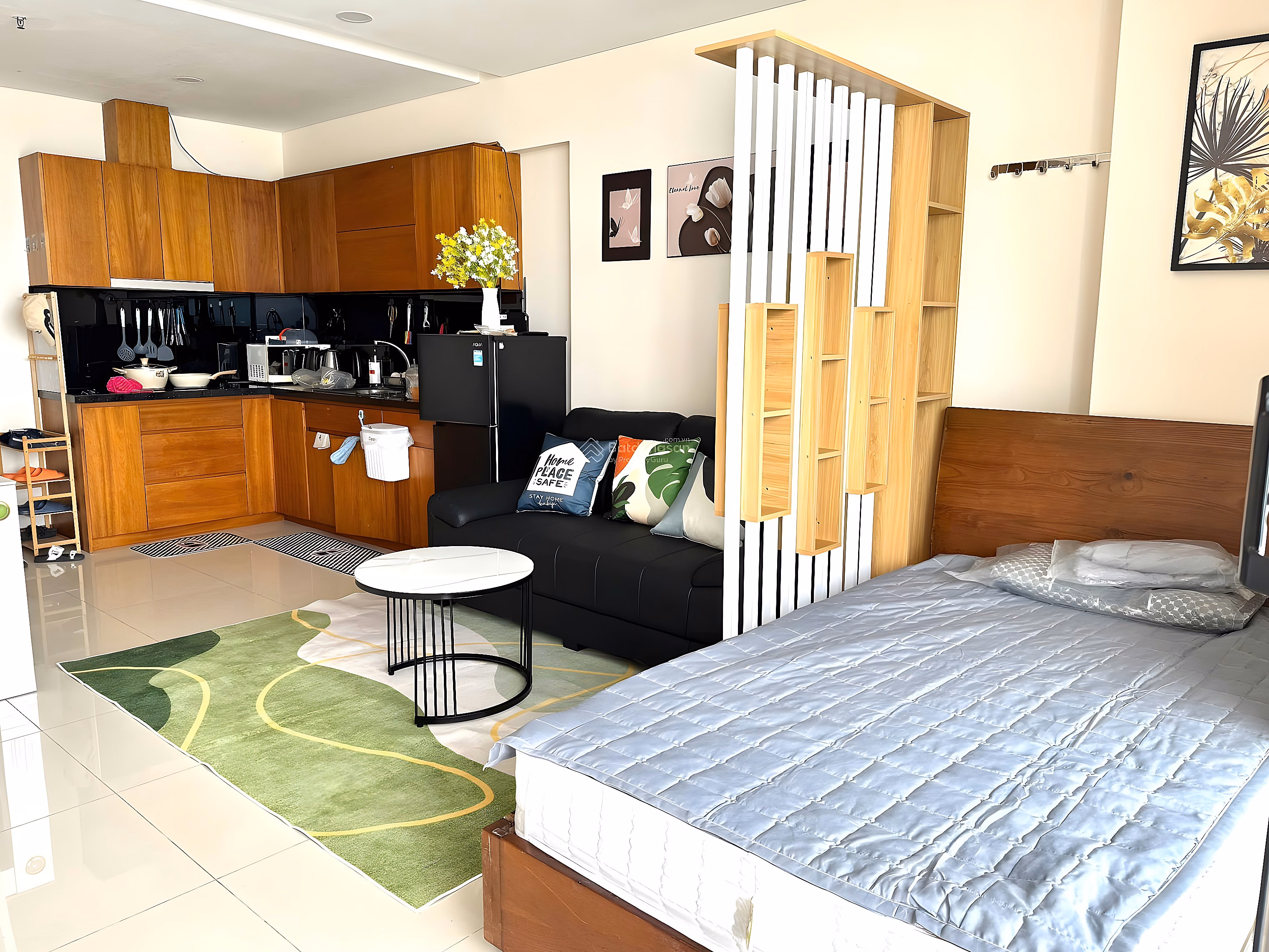 Maple beach apartment for sale, high floor, sea view