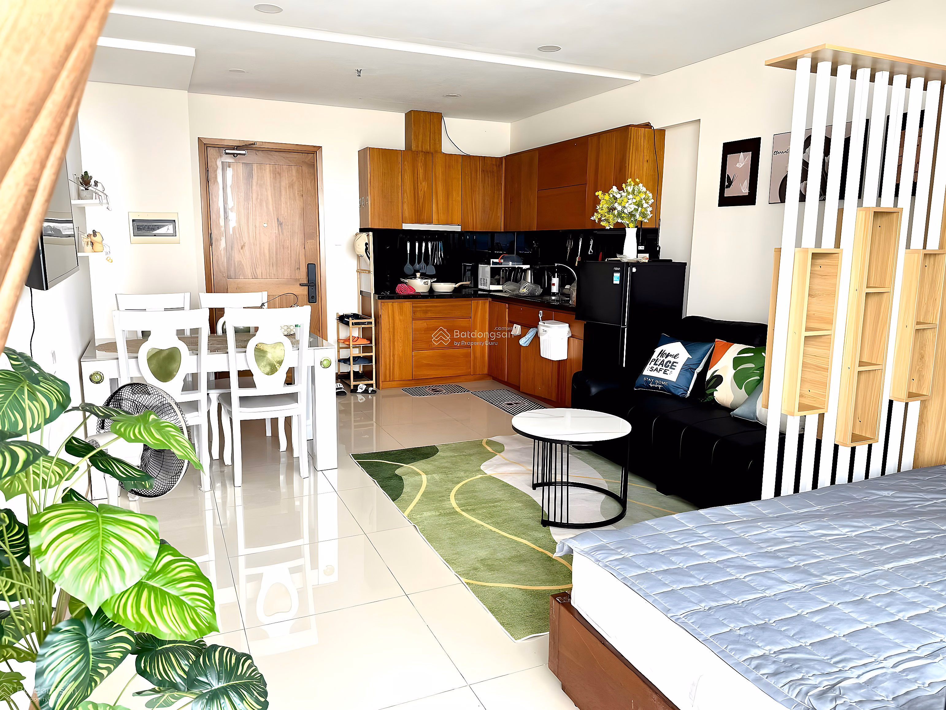 Maple beach apartment for sale, high floor, sea view