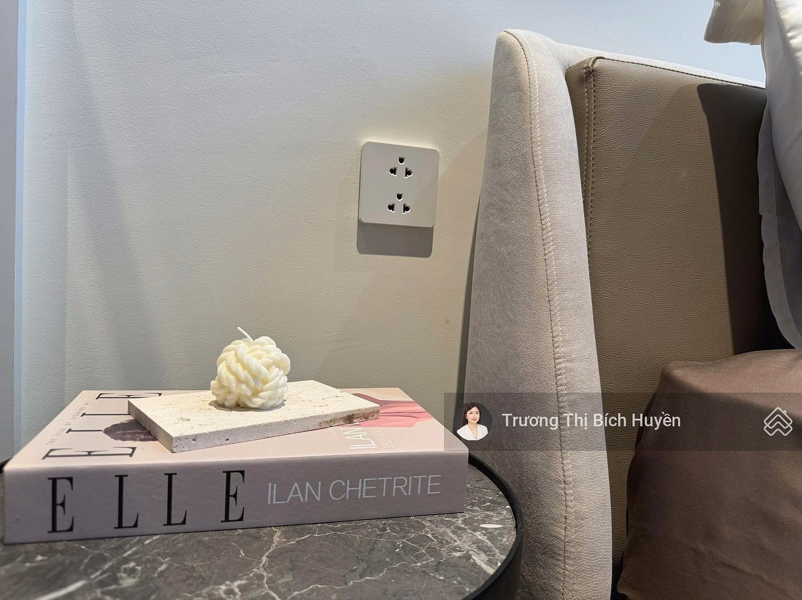 2 BR OPERA CORNER APARTMENT FOR SALE - HIGH FLOOR - RIVER VIEW DISTRICT 1 - BEST PRICE ONLY 28 BILLION