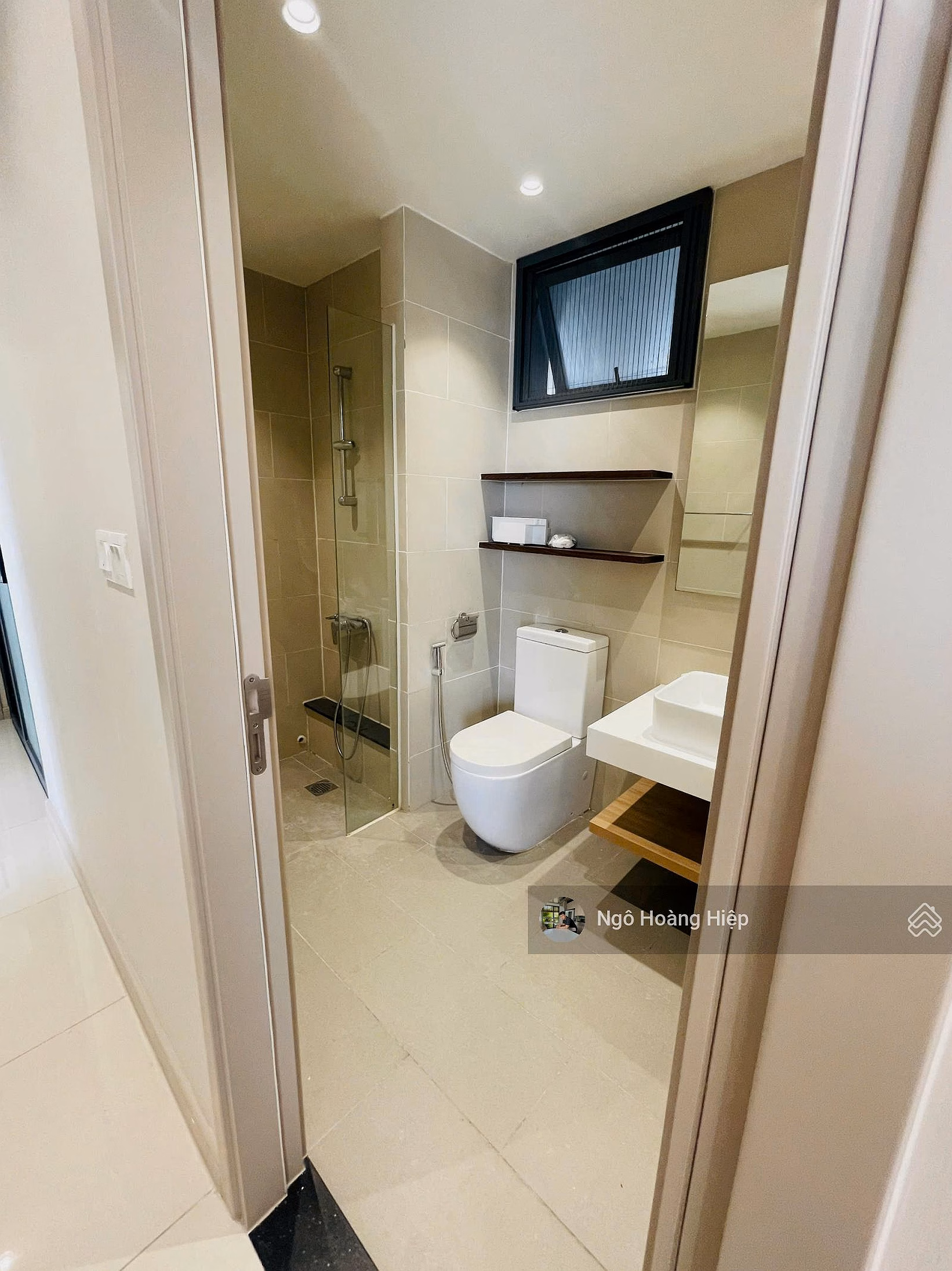 Transfer of 3-bedroom apartment 121m2 good price 12.4 billion including all house costs with available rent flow