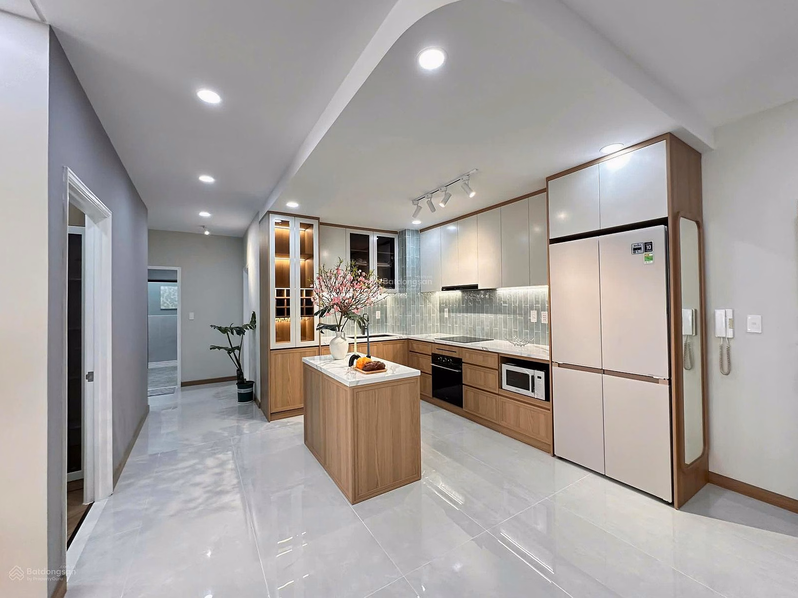 Urgent sale of beautiful apartment at Sky Garden 3, 7.6 billion, 88m2, view of Saigon Wonderland park