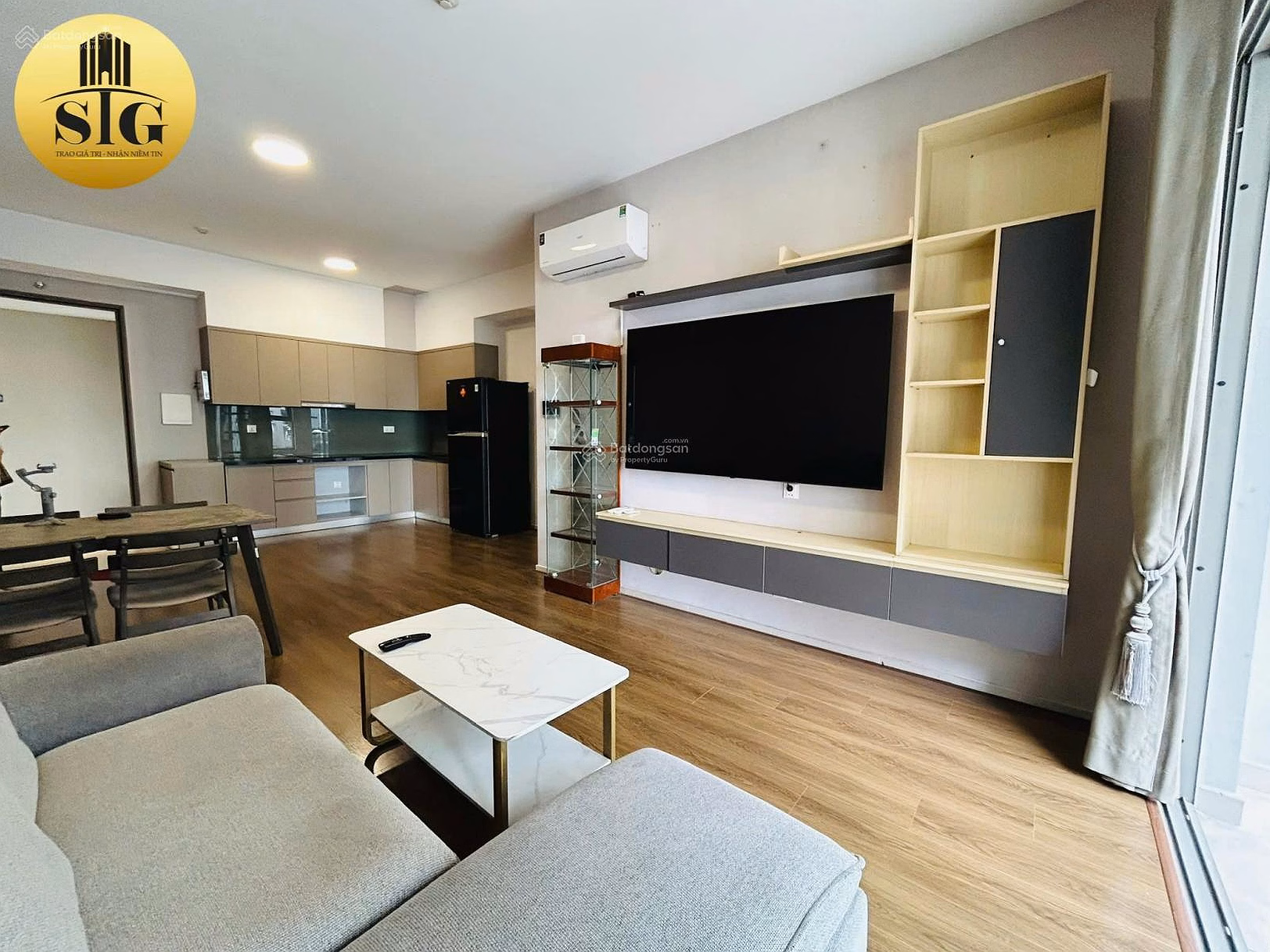 Selling 85m2 apartment for 3 billion 85 - 3 bedrooms + 2 bathrooms - Full fee + portable book, cool interior view, loan support available