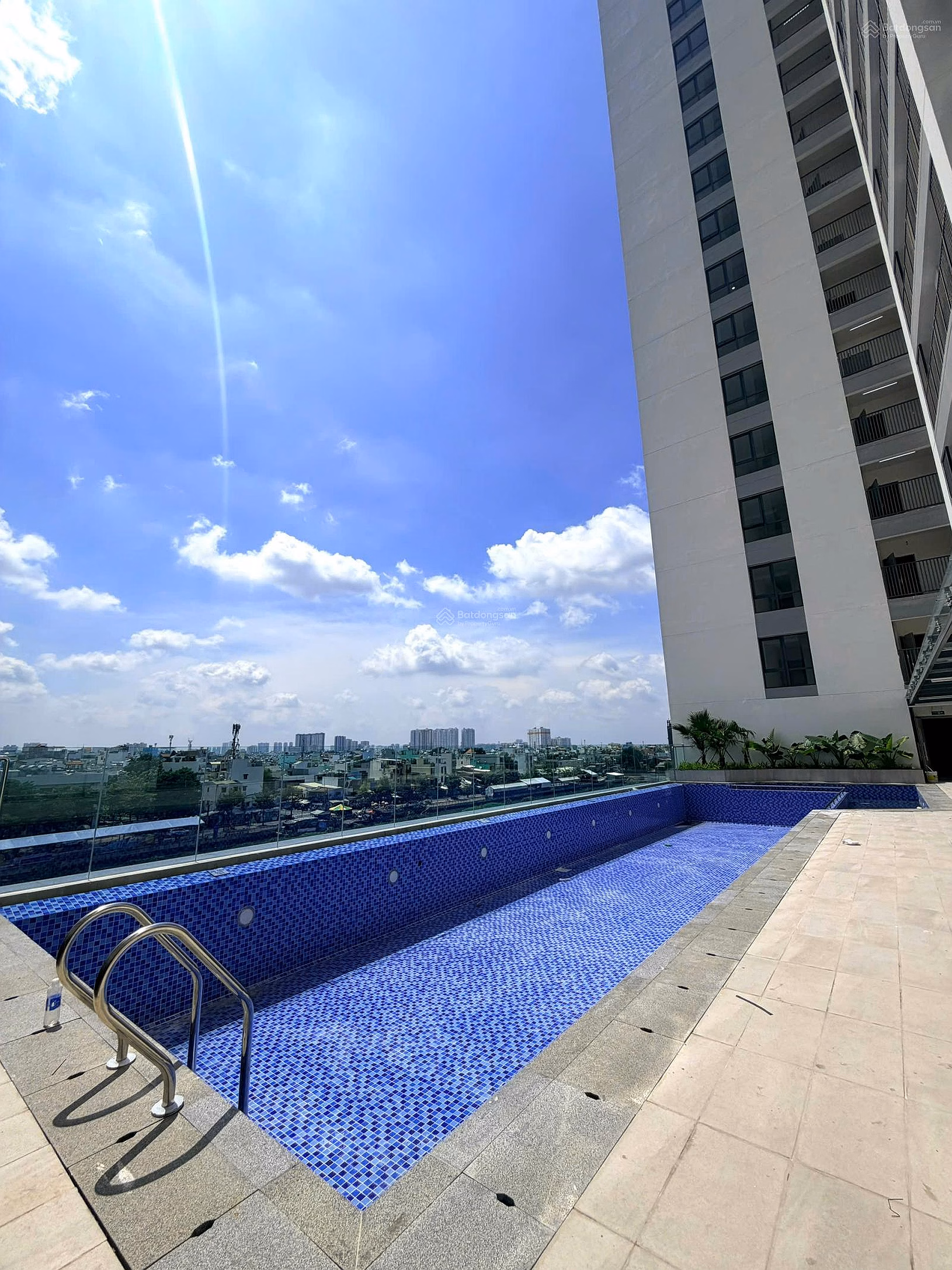 Aurora Ben Binh Dong apartment for sale 68m², 2 bedrooms, 2 bathrooms, price 3.7ty (100%)*** Phuong