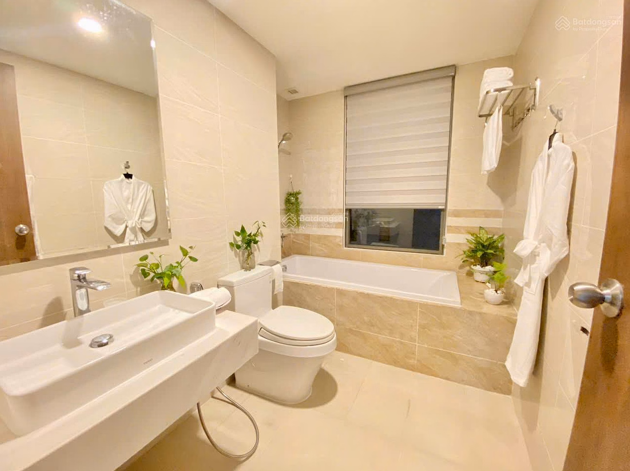 Urgent sale by owner C/C Sacomreal 584, book notarized immediately 105m2 3 rooms 3WC*** price TL