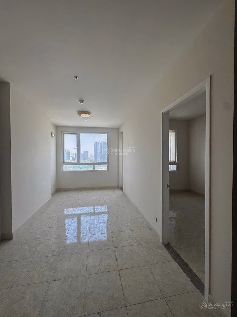 Urgent sale 1 bedroom price 2 billion 95 high floor | Riverside 90 Nguyen Huu Canh