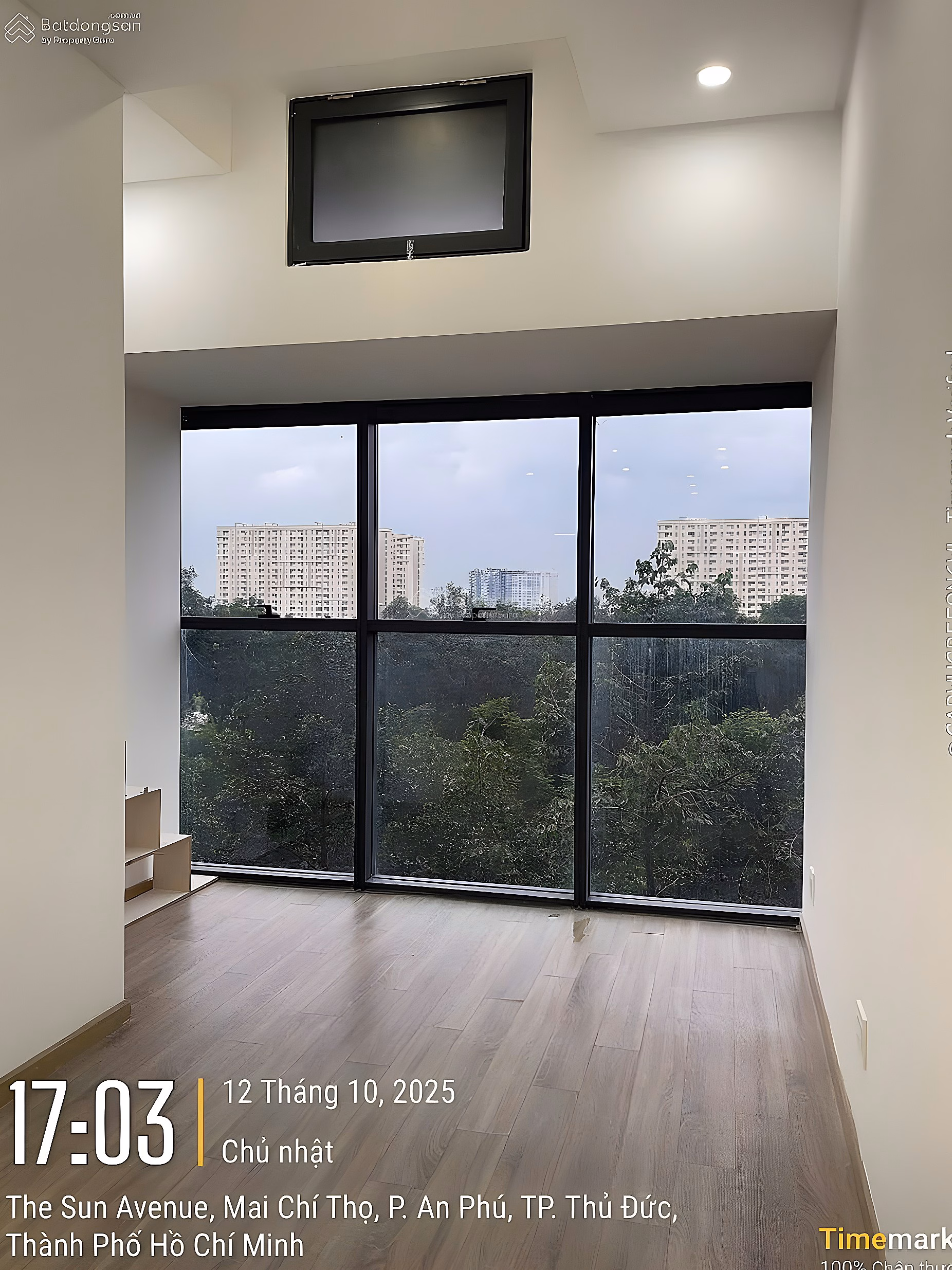 Selling a studio apartment for 3.1 billion, the homeowner needs to sell urgently so he cuts his losses and has a rental contract ready for those who want to buy and invest