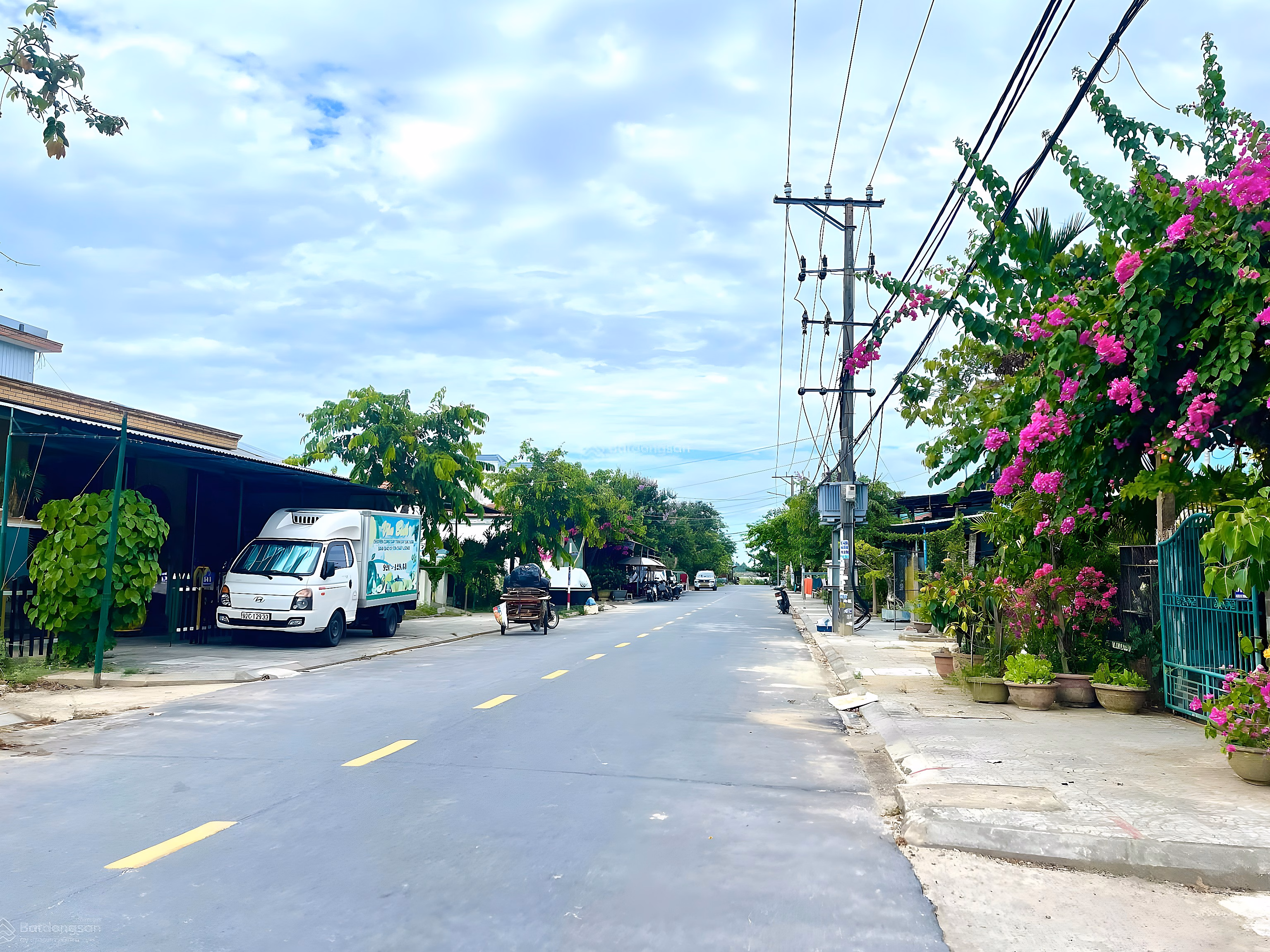 Land frontage on Nguyen Tri Phuong 339.3m2 price only 11.8 billion suitable for villa or resort boutique