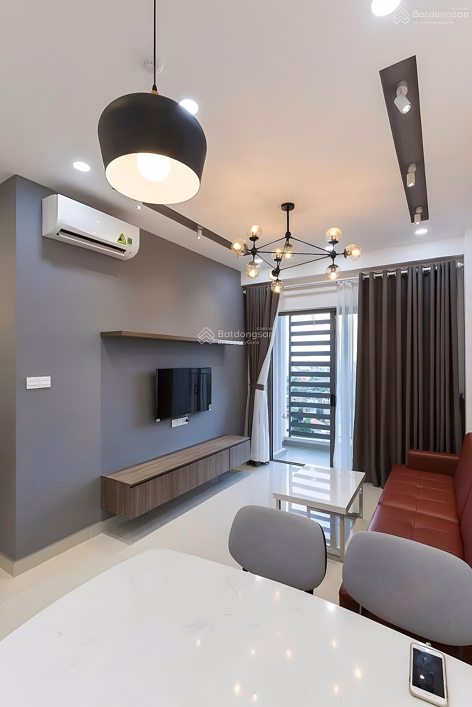 Quick sale of 2 bedroom 2 bathroom apartment for only 7 billion all in, lower than the market