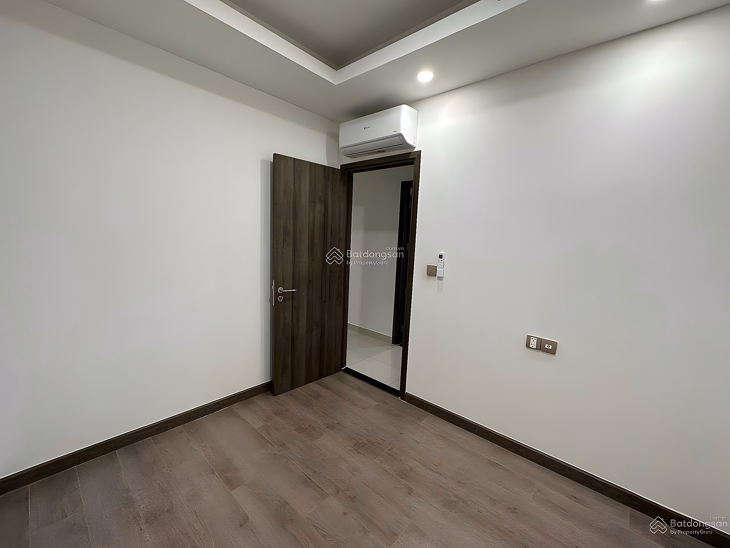 Q7 Boulevard apartment for sale, 3.8 billion, 70m2, good price Hot!