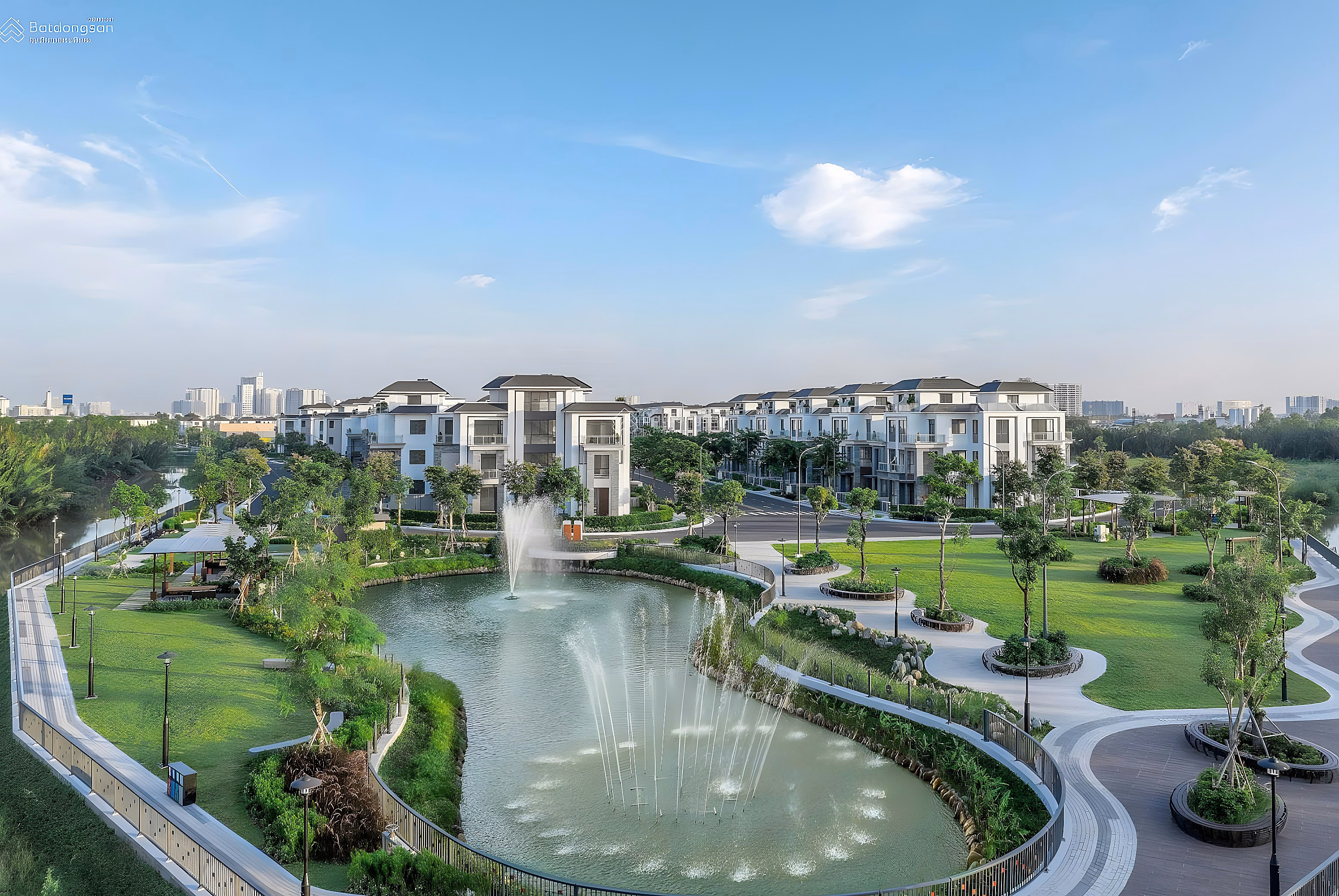 Selling a 3-bedroom apartment along the river in District 2 with Landmark view of KEPPEL