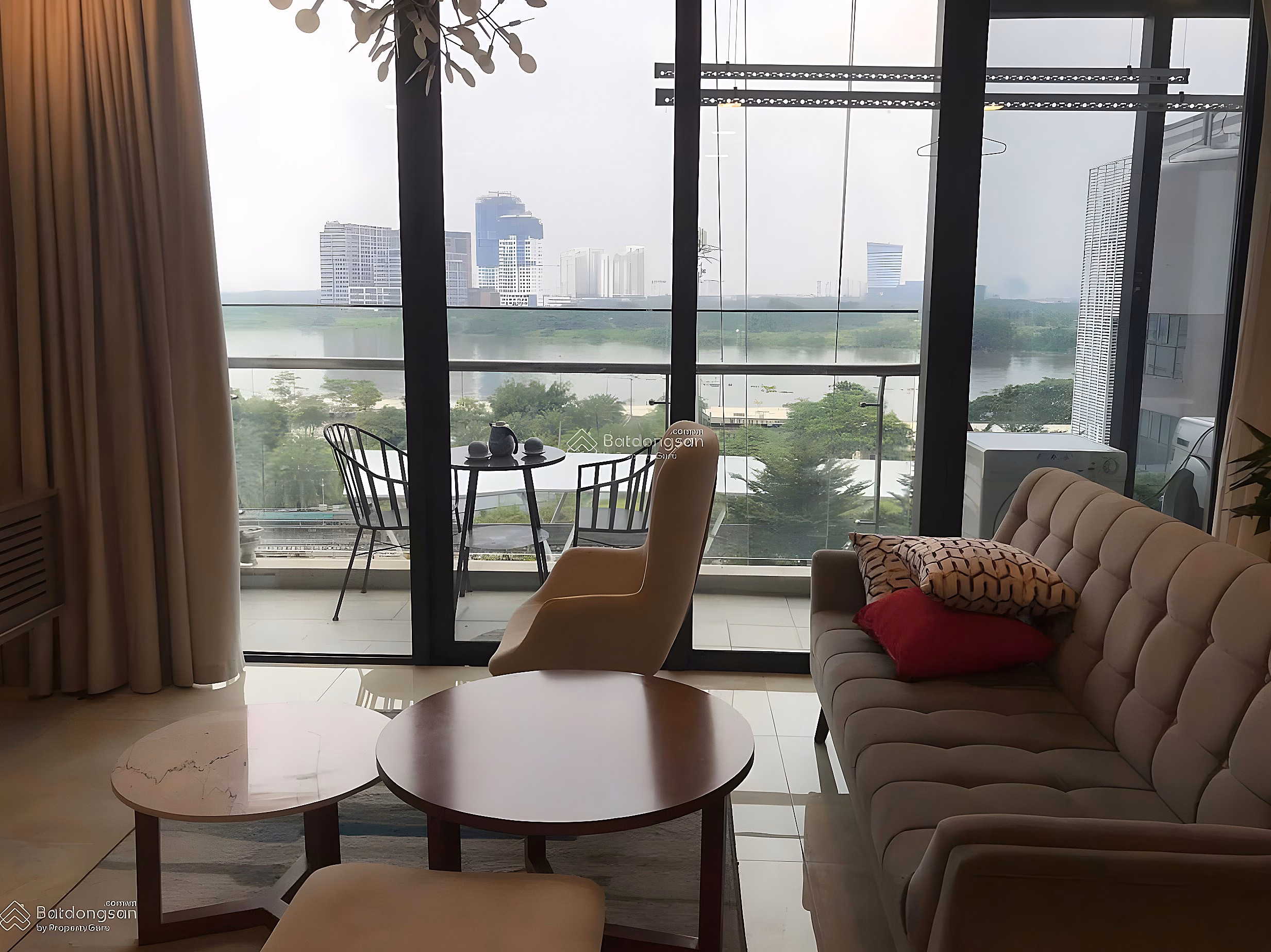 Vinhomes Golden River Aqua 3 apartment for sale - 119m² - Fully furnished - River view - Pink book