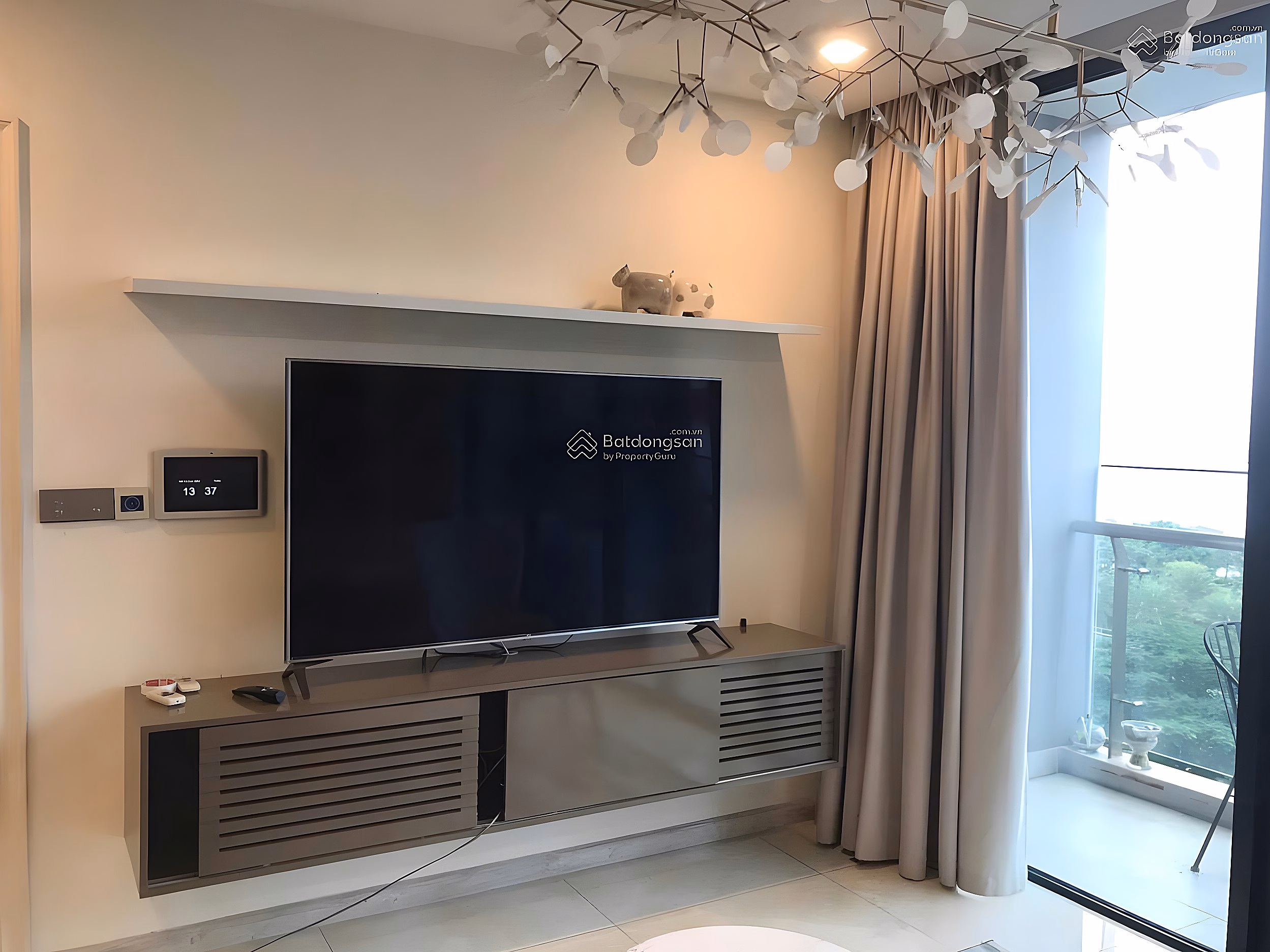 Vinhomes Golden River Aqua 3 apartment for sale - 119m² - Fully furnished - River view - Pink book