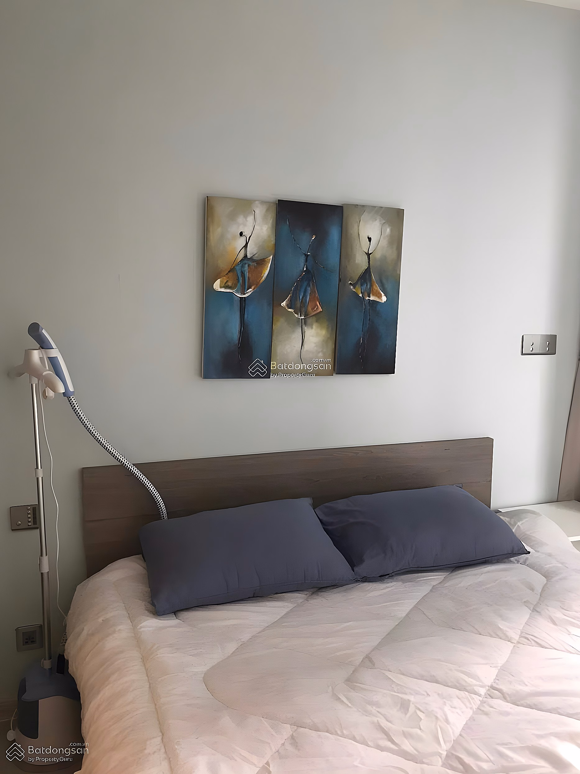 Vinhomes Golden River Aqua 3 apartment for sale - 119m² - Fully furnished - River view - Pink book