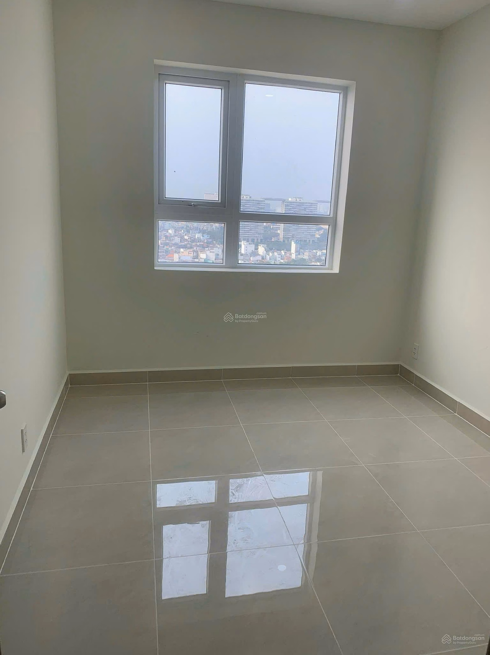 Rare item Topaz Elite corner unit 79m², 3 bedrooms, free 4 air conditioners