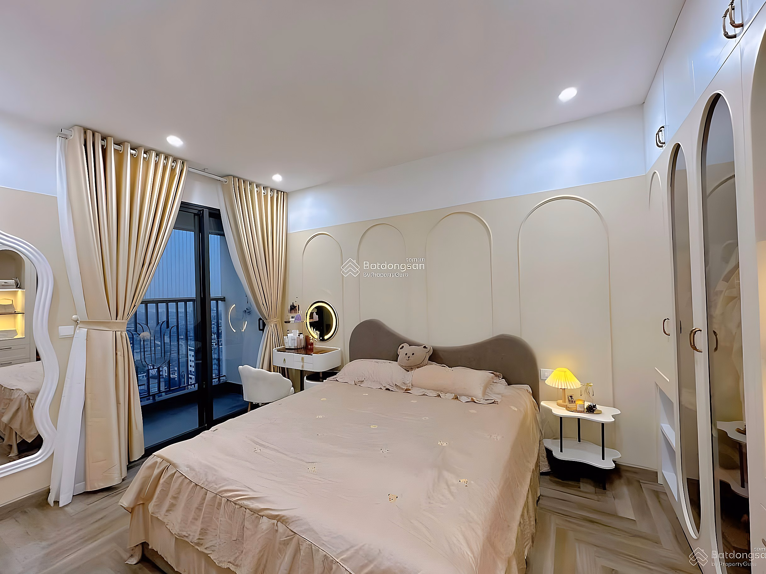 E Nguyet has a fund of apartments for rent at Vinhomes Ocean Park, very nice and guaranteed the cheapest price. TT 1 year contract