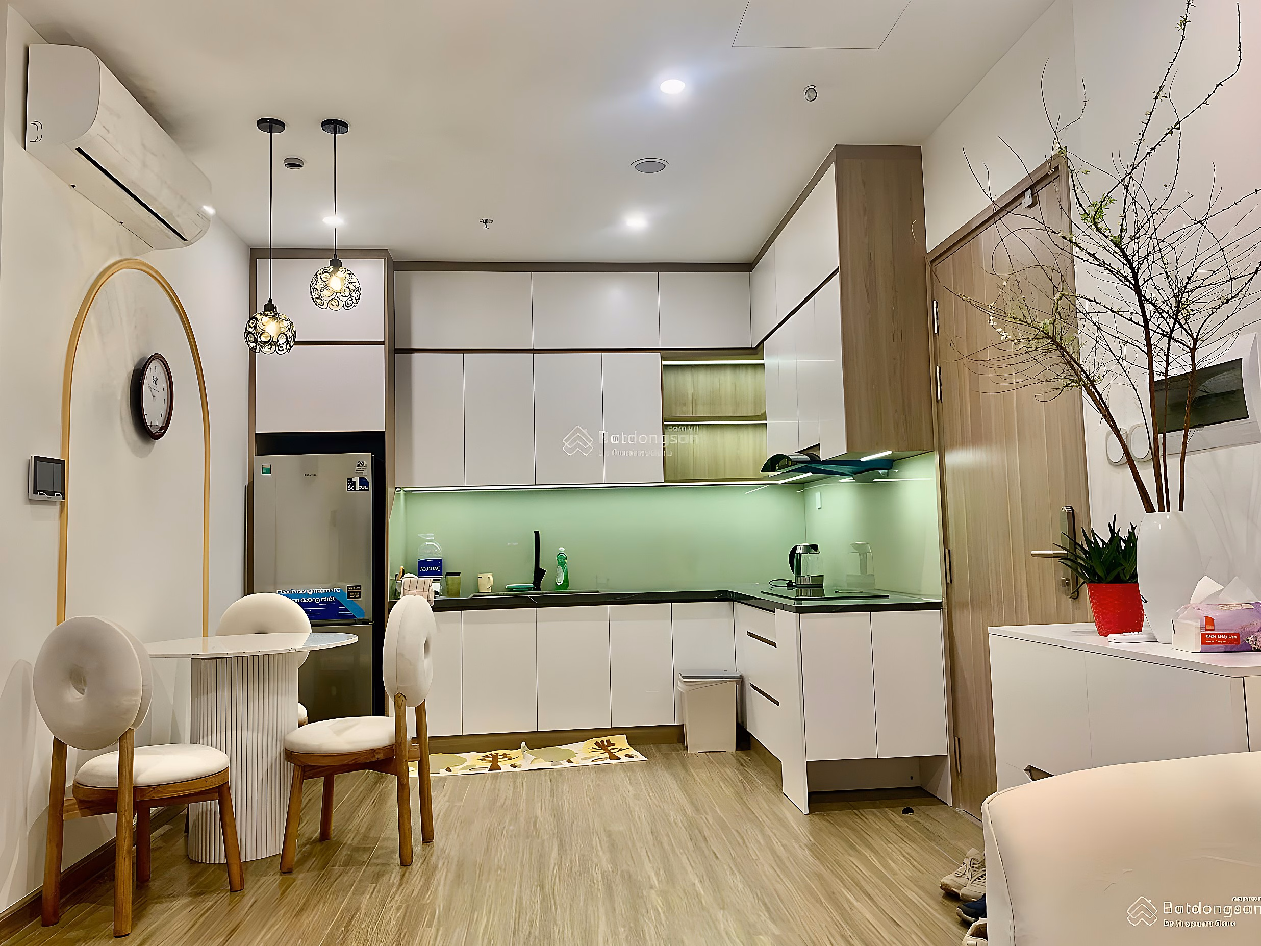 E Nguyet has a fund of apartments for rent at Vinhomes Ocean Park, very nice and guaranteed the cheapest price. TT 1 year contract