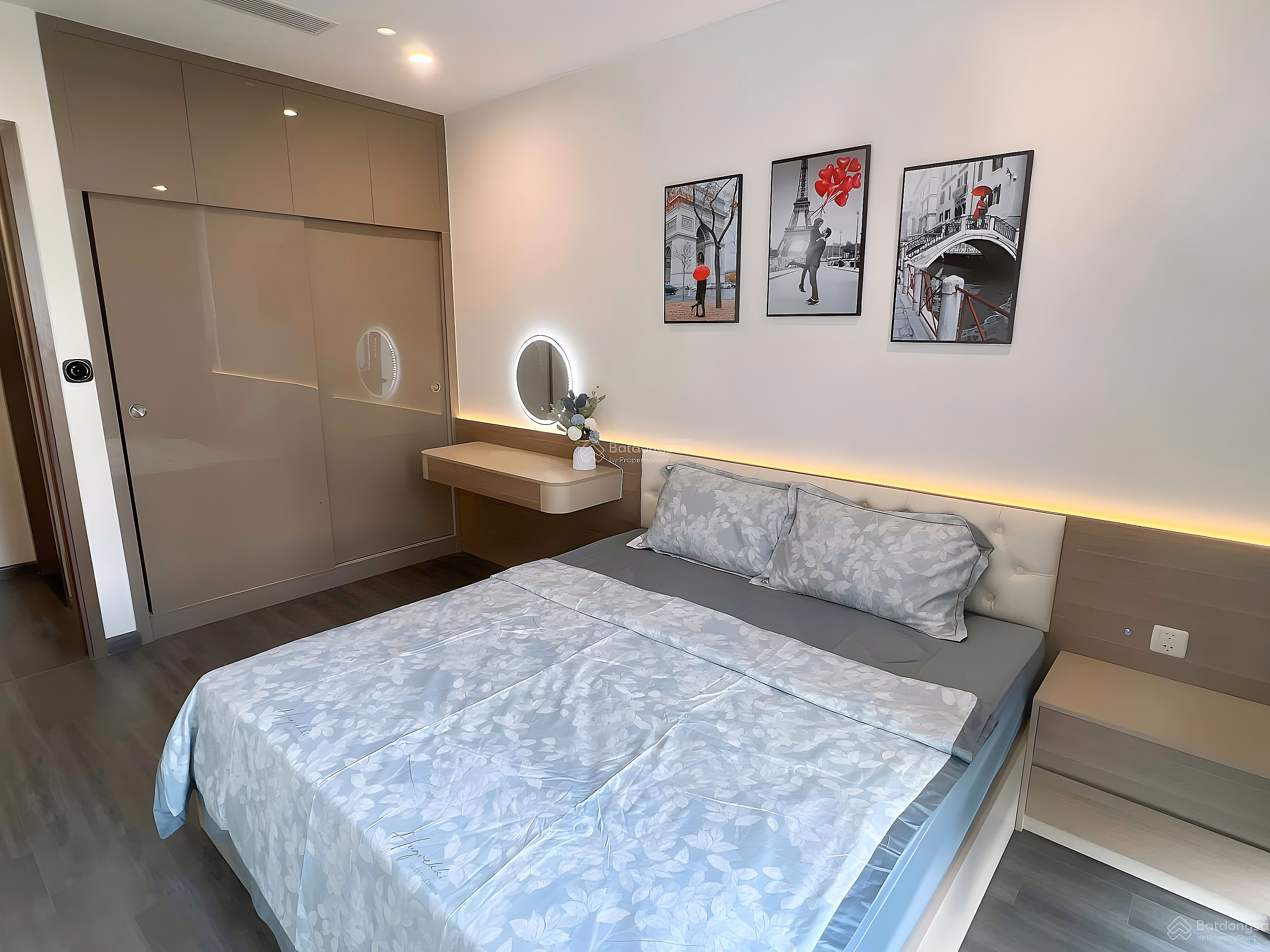 E Nguyet has a fund of apartments for rent at Vinhomes Ocean Park, very nice and guaranteed the cheapest price. TT 1 year contract