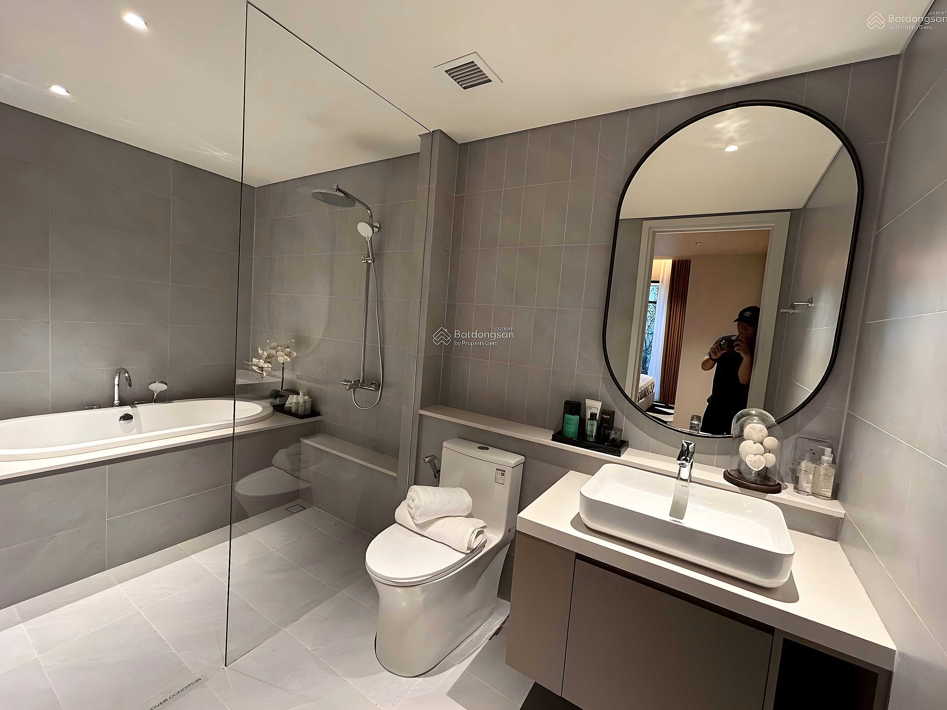 E Nguyet has a fund of apartments for rent at Vinhomes Ocean Park, very nice and guaranteed the cheapest price. TT 1 year contract