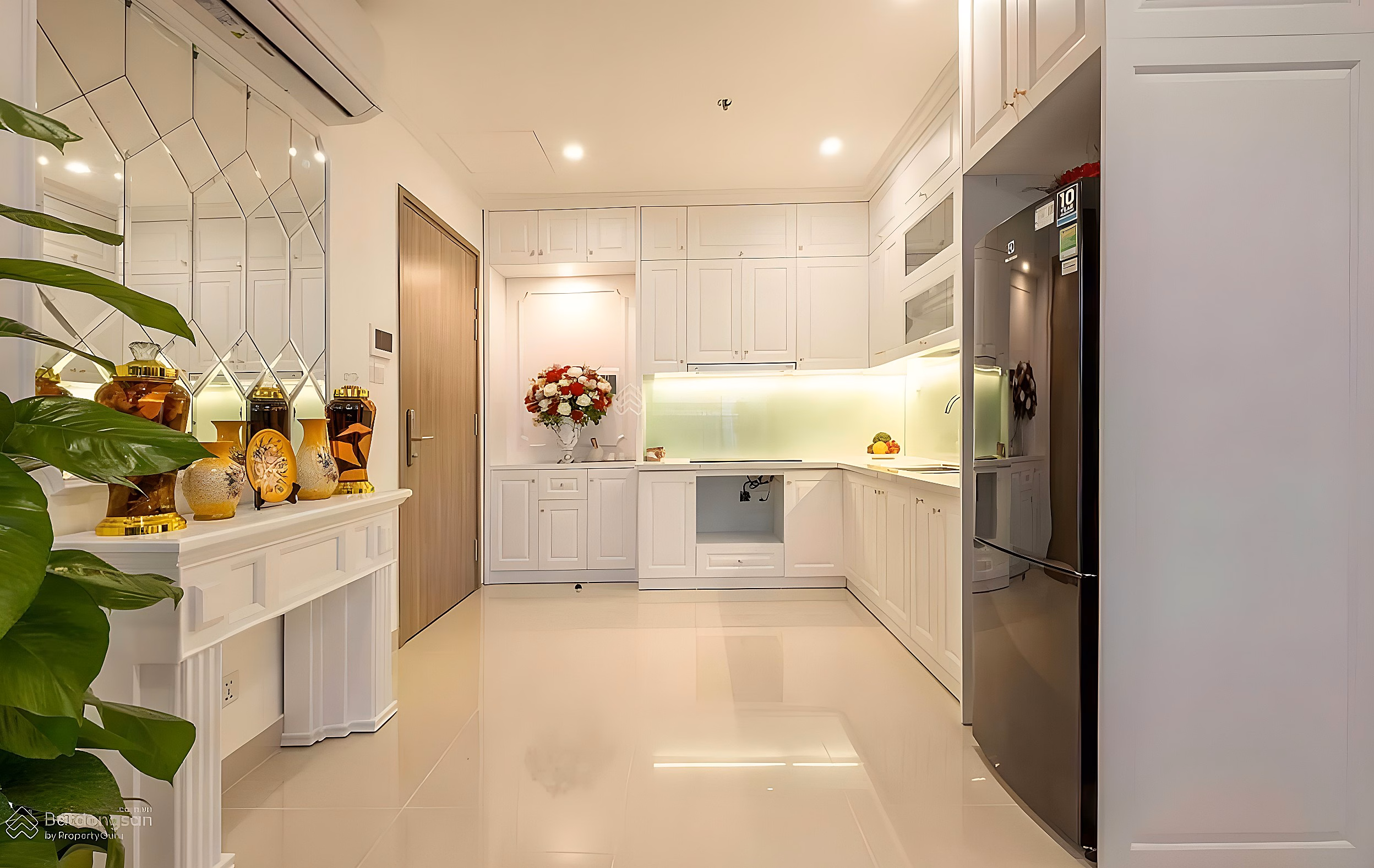 E Nguyet has a fund of apartments for rent at Vinhomes Ocean Park, very nice and guaranteed the cheapest price. TT 1 year contract