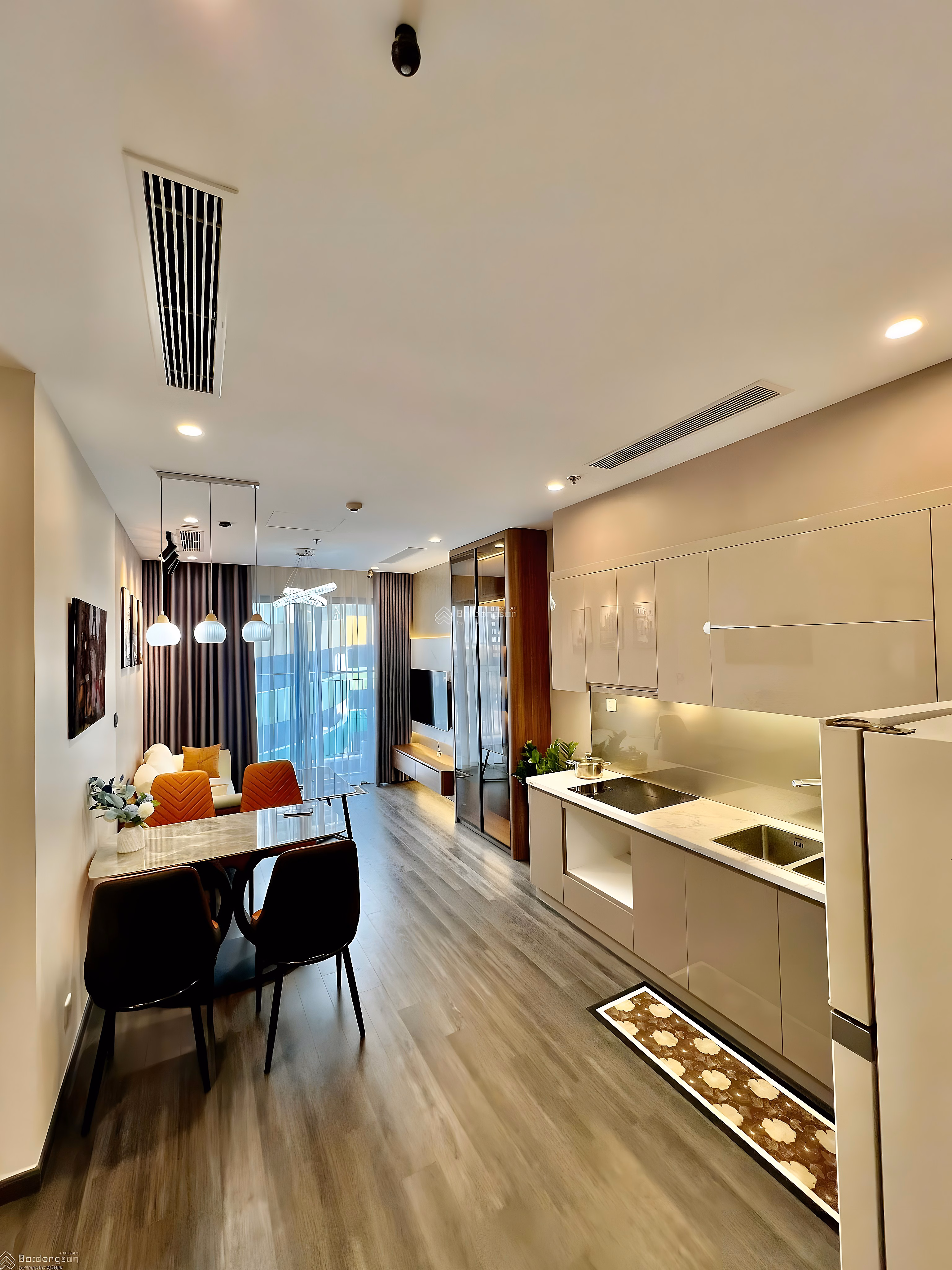E Nguyet has a fund of apartments for rent at Vinhomes Ocean Park, very nice and guaranteed the cheapest price. TT 1 year contract