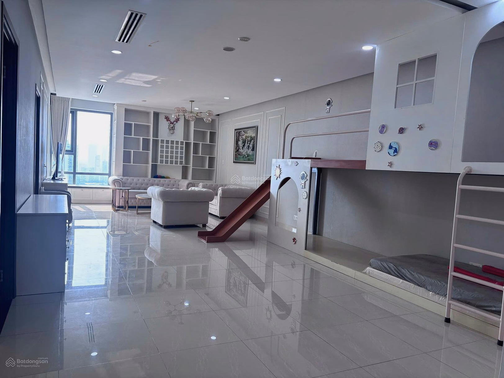 Own a 123m Officetel for only 9.2 billion Fully furnished at Golden King No. 15 Nguyen Luong Bang, Tan My Ward
