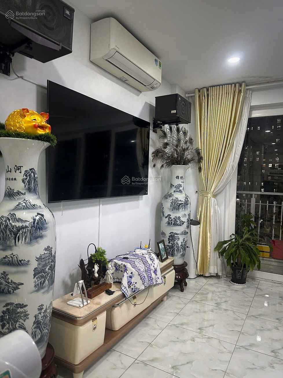 Selling CC Carina Plaza, Vo Van Kiet, 3.5 billion, 99m2, 2 bedrooms, 2 bathrooms, fully legal